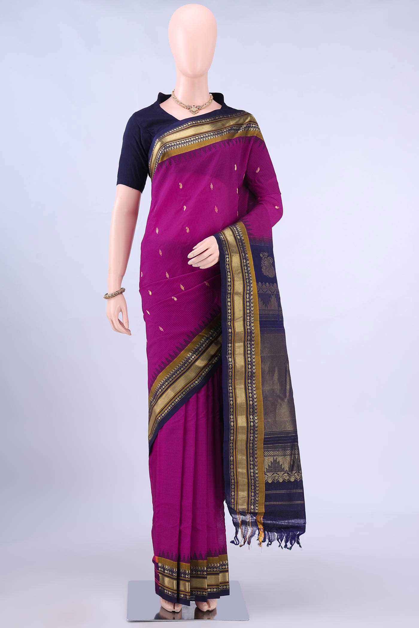 Magenta Gadwal Silk Cotton Saree