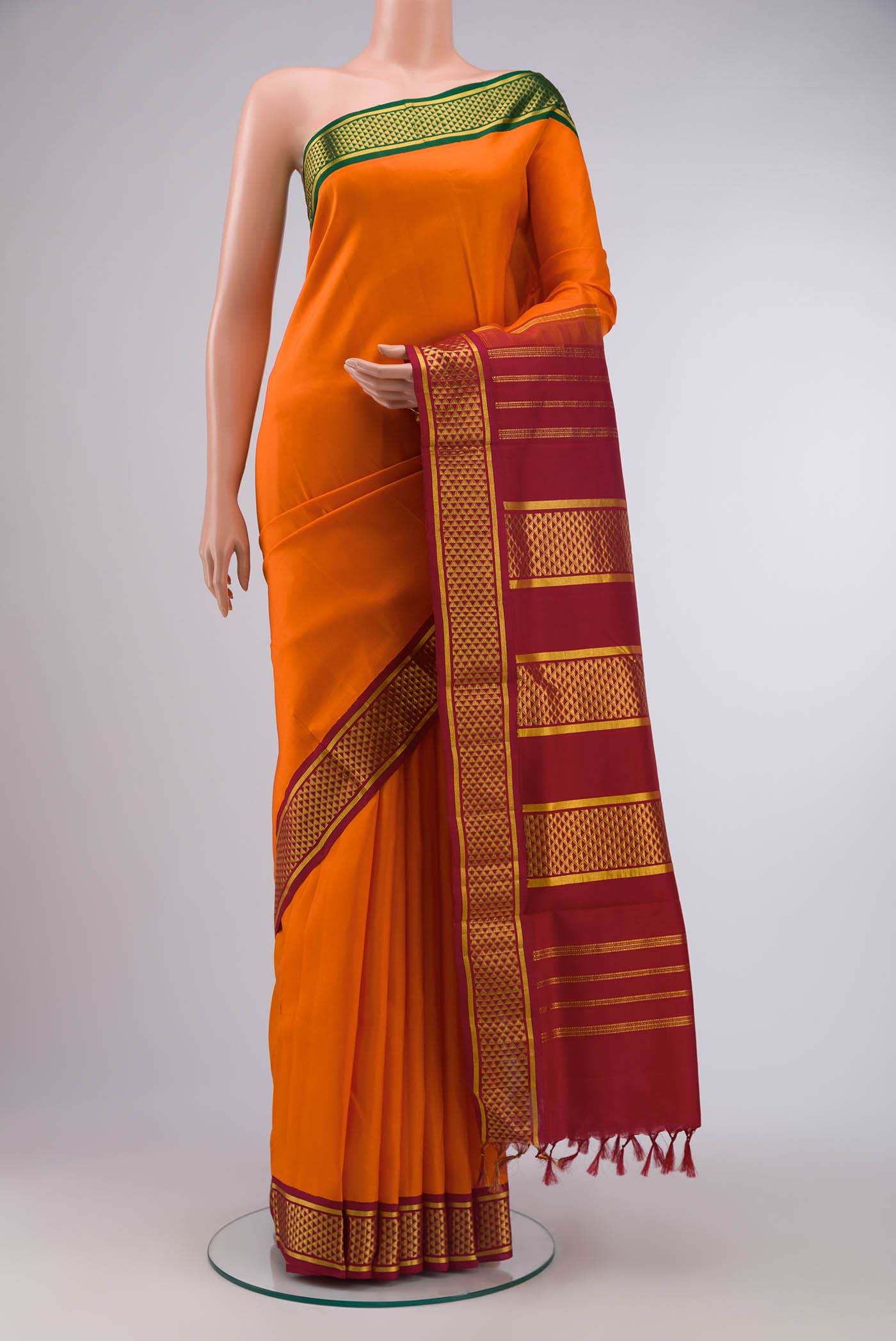 Pure Silk Pure Zari Orange Kanchipuram Nine Yards Saree