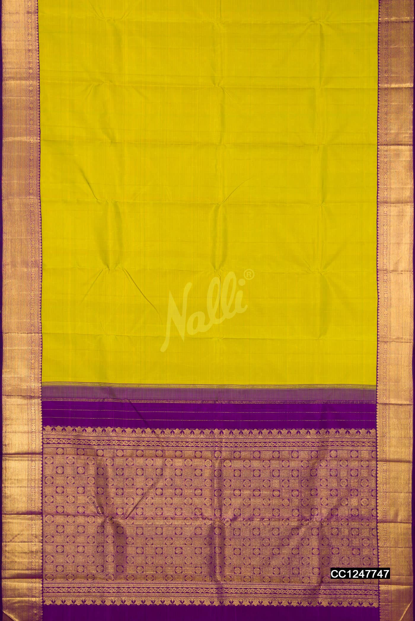Parrot Green Kanchipuram Silk Saree