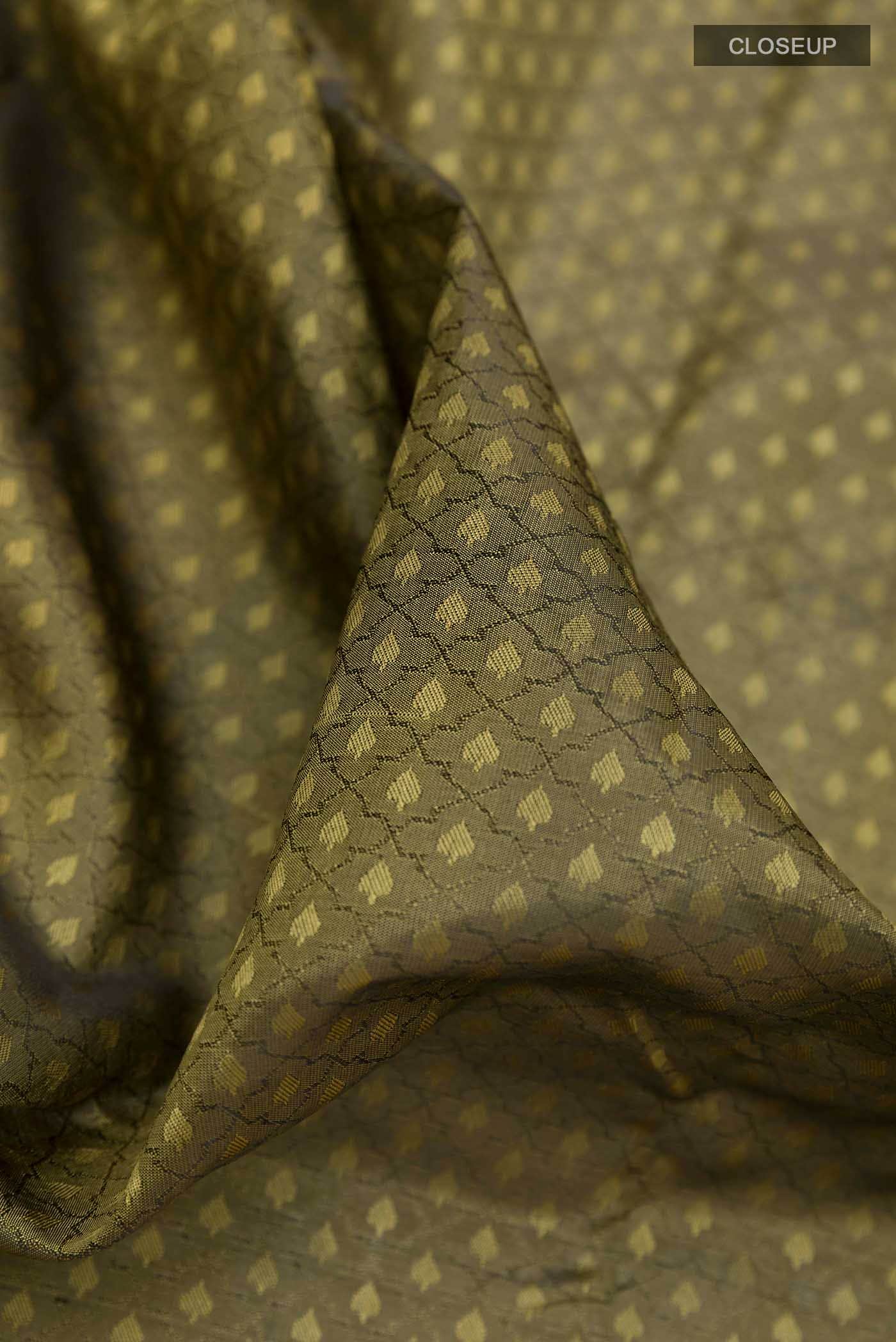 Mehandi Green Kanchipuram Silk Saree