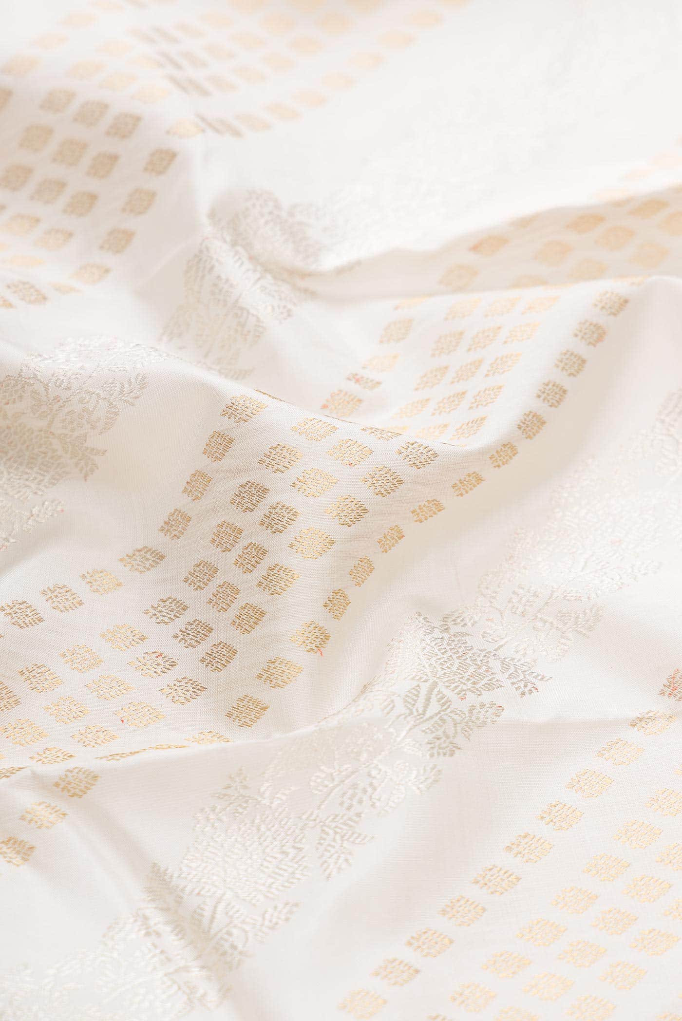 Off White Kanchipuram Silk Saree