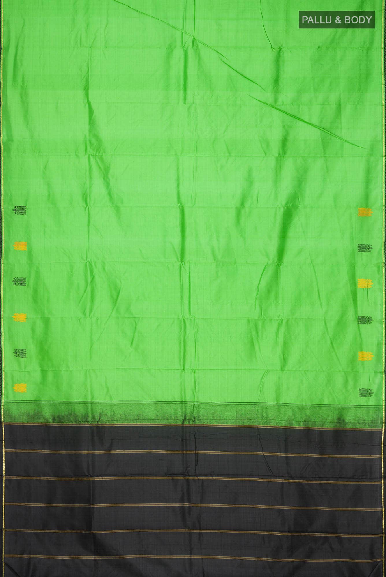Parrot Green Kanchipuram Silk Saree