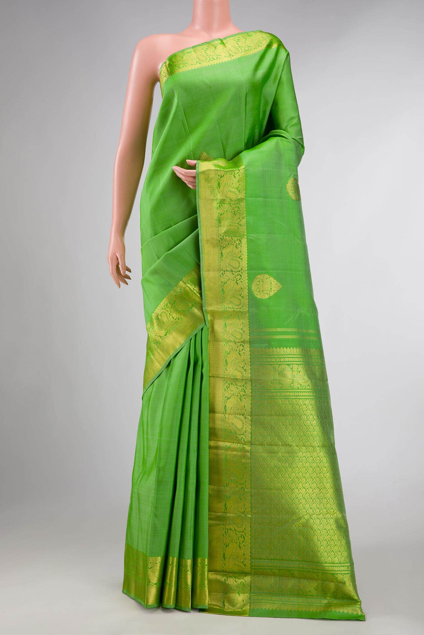 Parrot Green Dual Tone Kanchipuram Silk Saree
