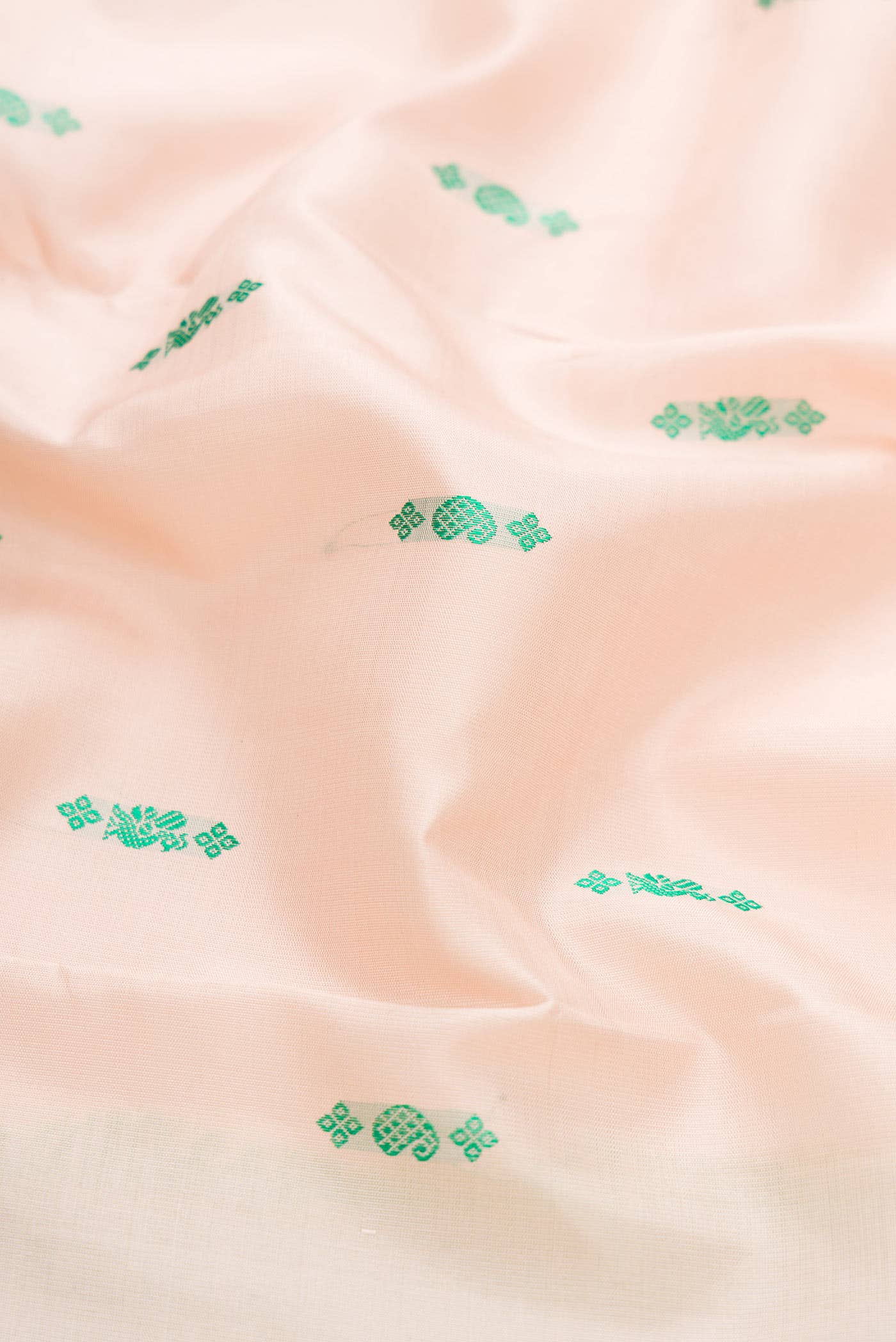 Cream Dual Tone Kanchipuram Silk Saree