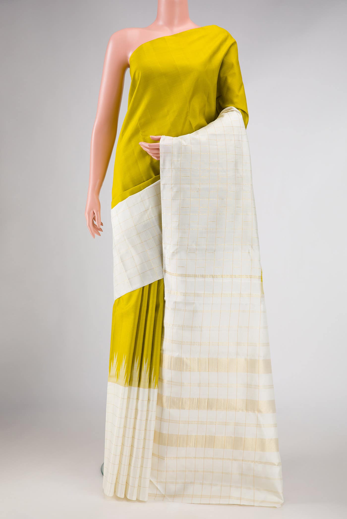 Pure Silk Pure Zari Parrot Green Dual Tone Kanchipuram Saree