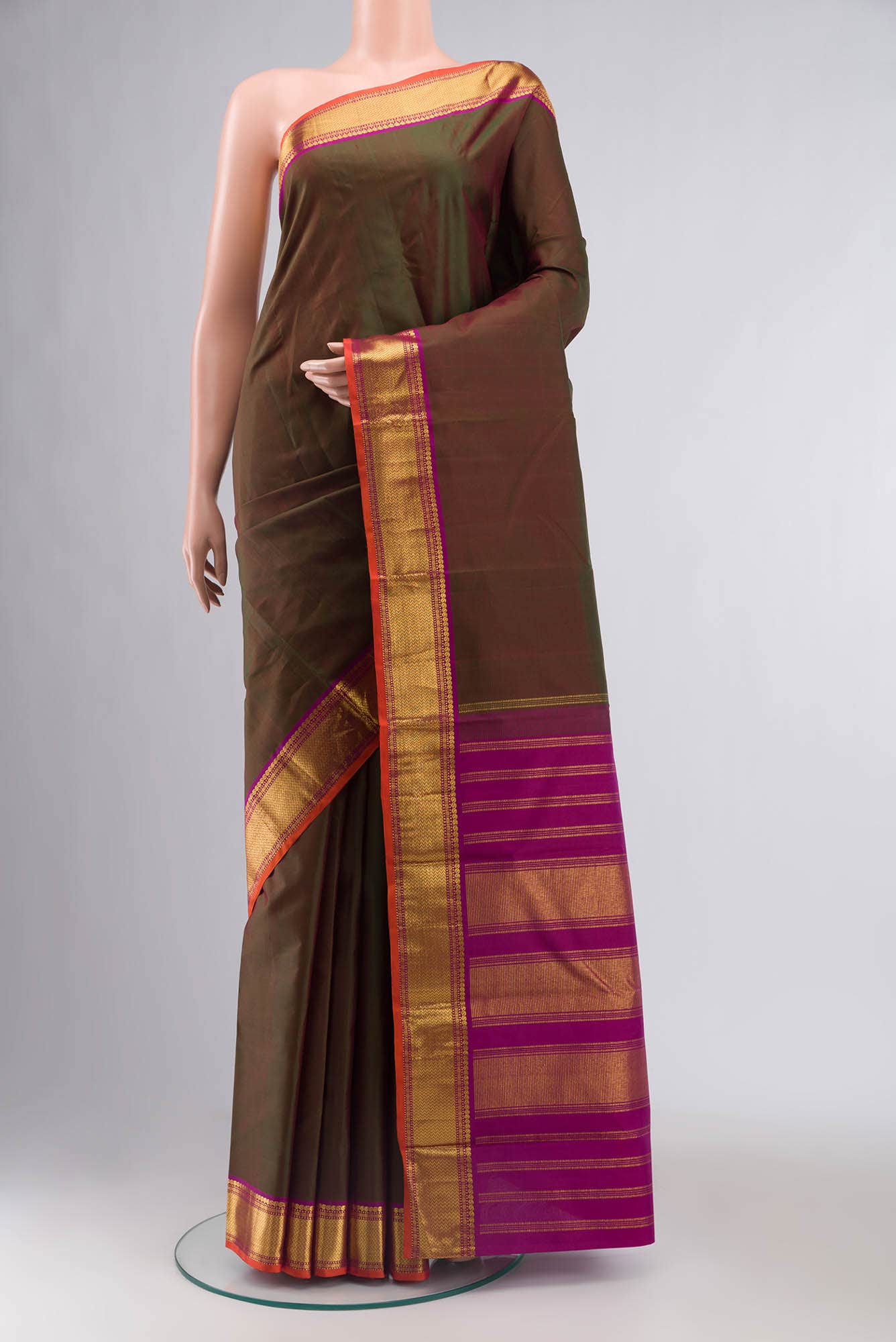 Green with Red Dual Tone Kanchipuram Silk Saree