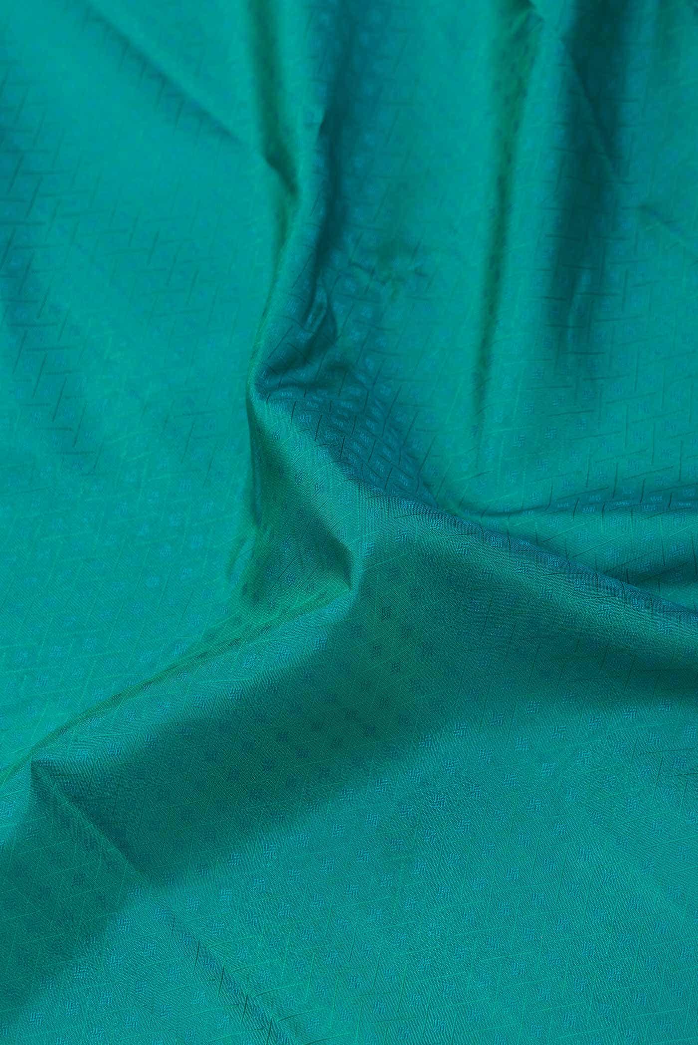 Green Dual Tone Kanchipuram Silk Saree