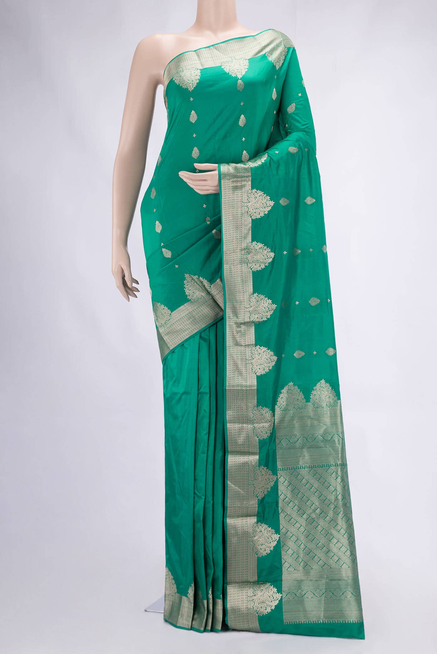 Green Dual Tone Kanchipuram Silk Saree