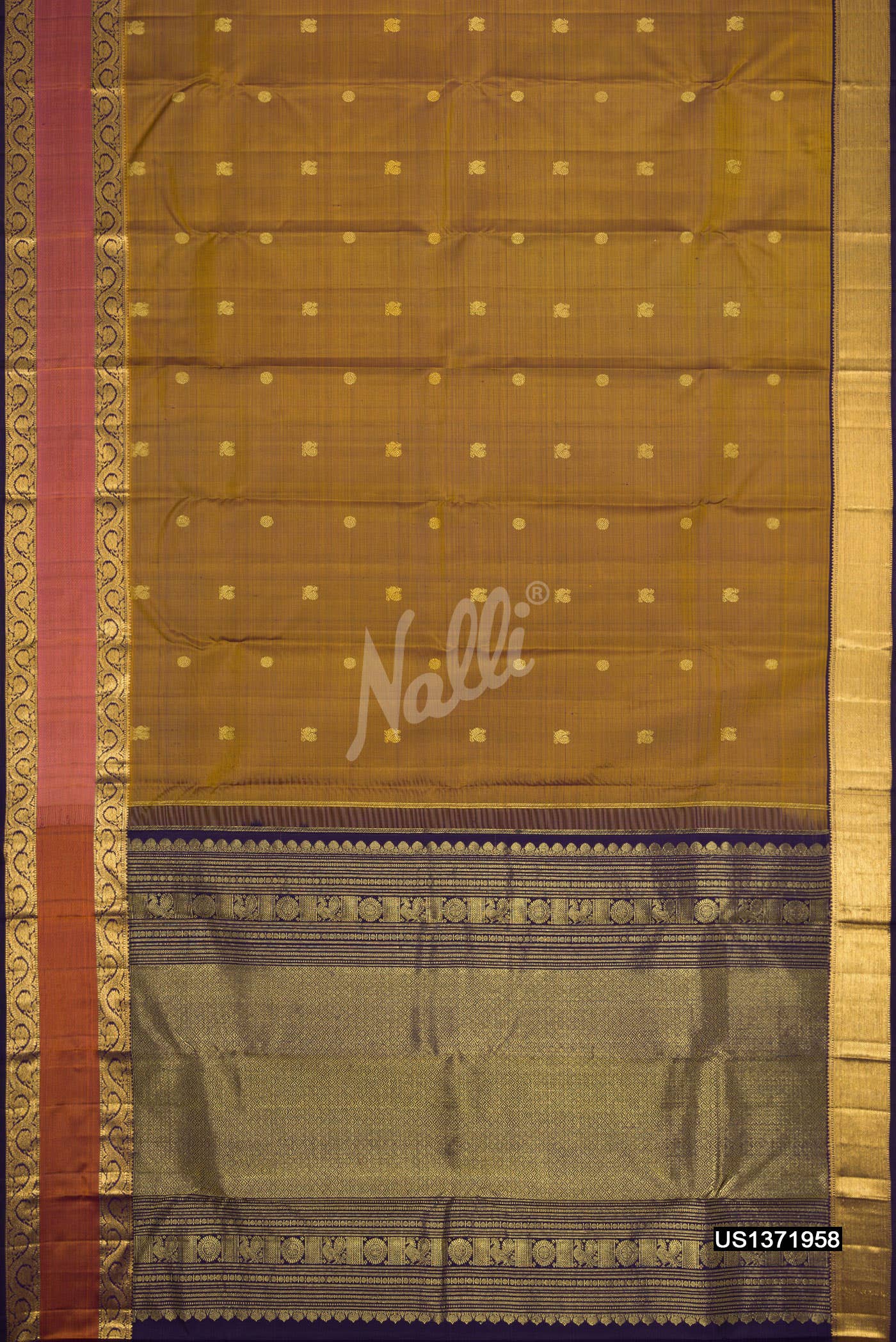 Mehandi Green Kanchipuram Silk Saree