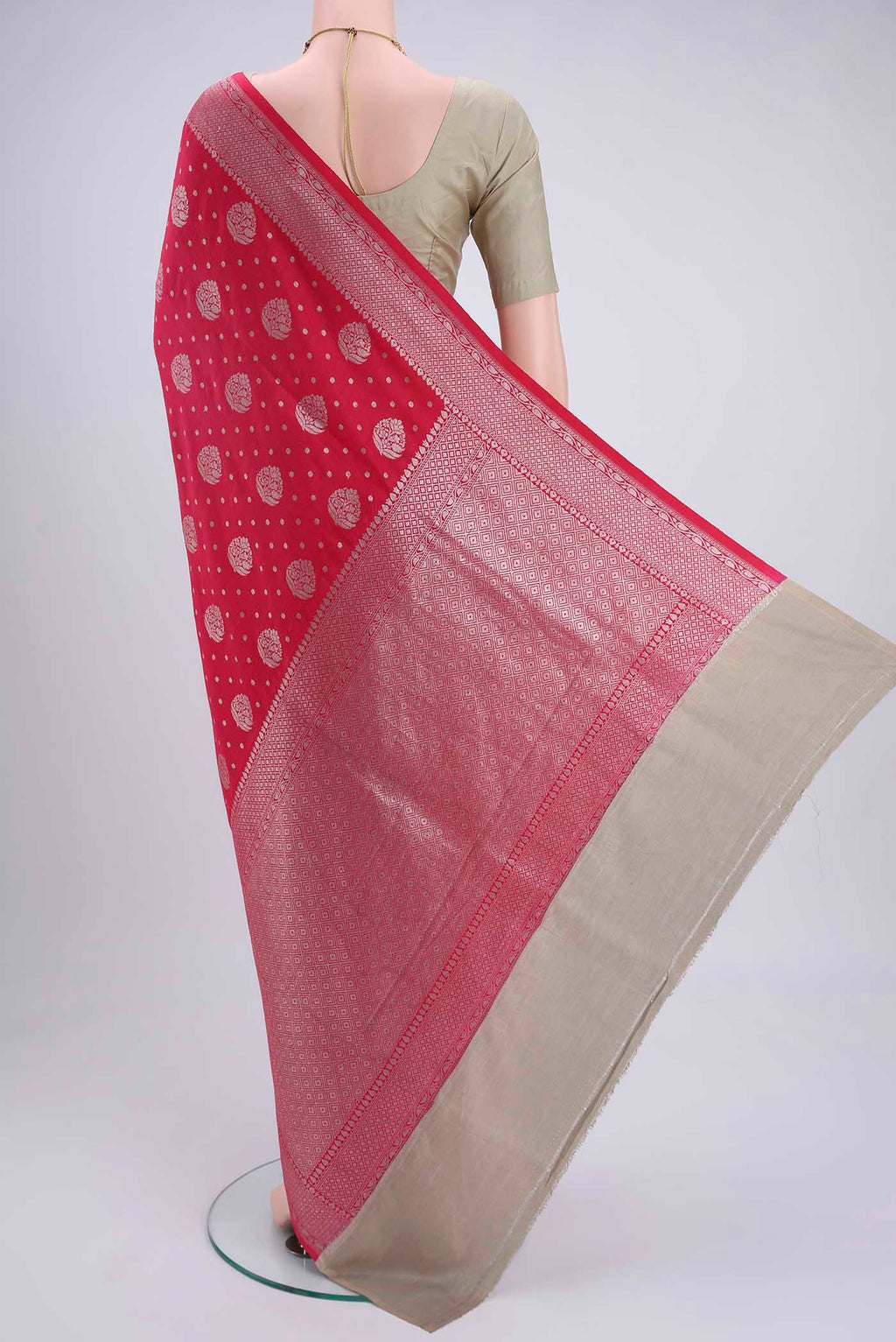 Flat view of Pink Soft Silk Saree with Checked design on the body and Without Border. 