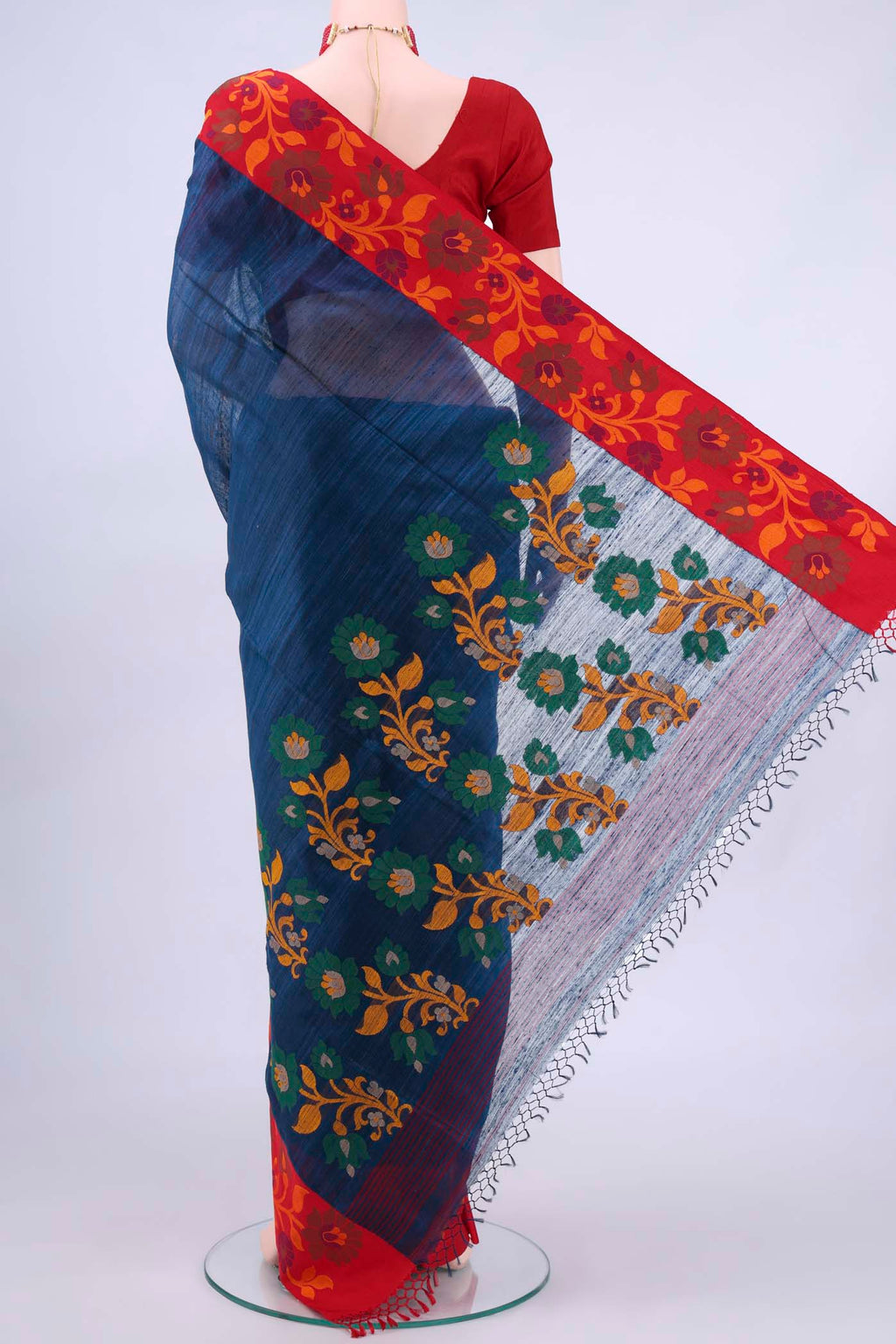 pallu body