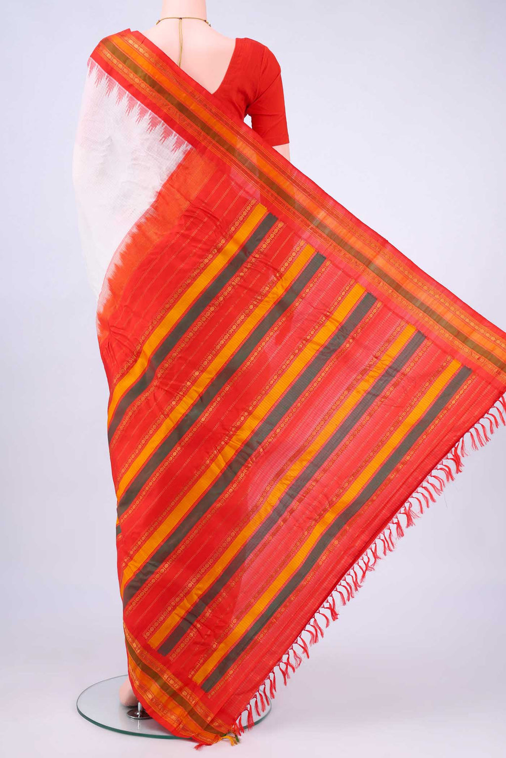 pallu body