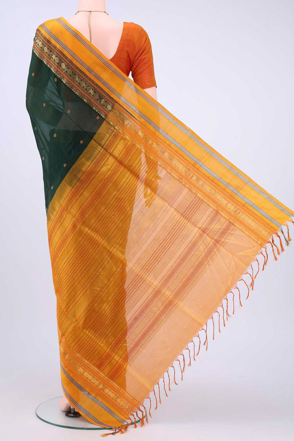pallu body