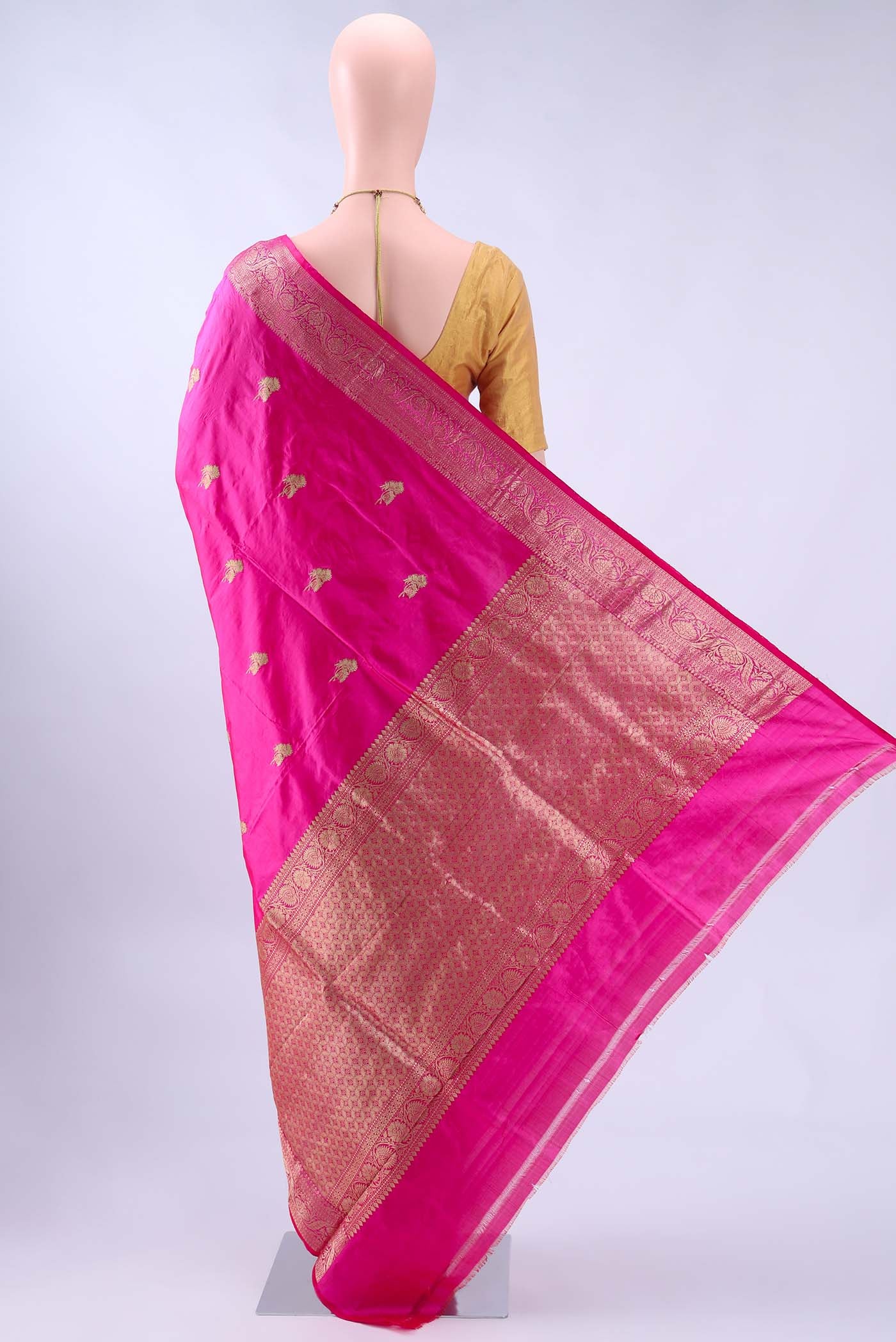 pallu body