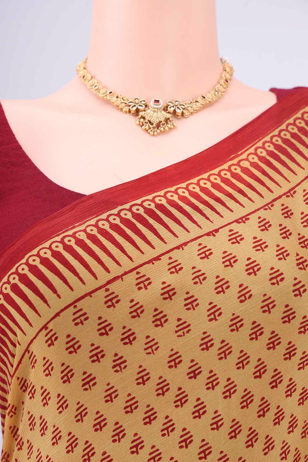 Border image of Mustard Mysore Chiffon Saree with Floral Print on the body and Printed Border. 