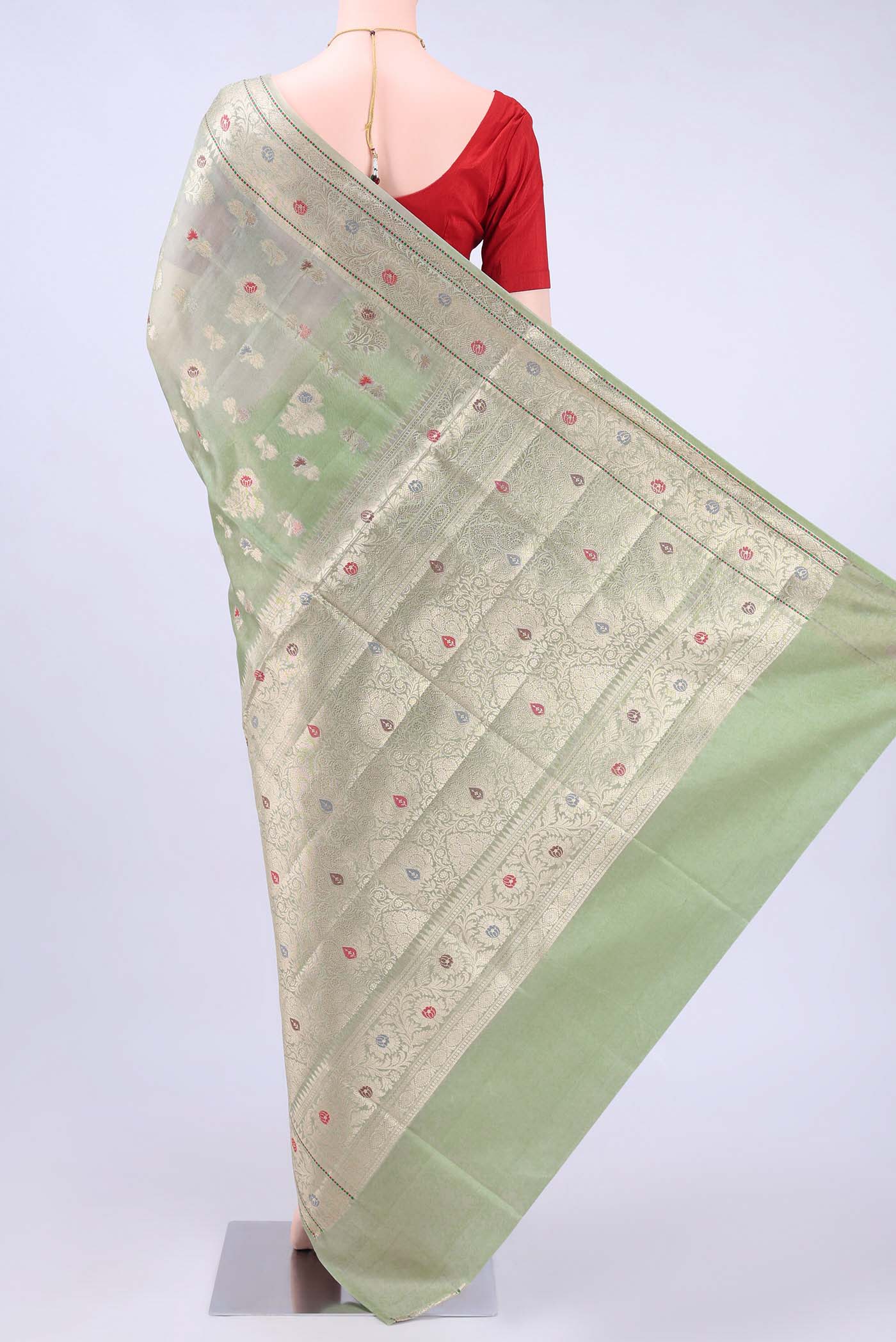 pallu body