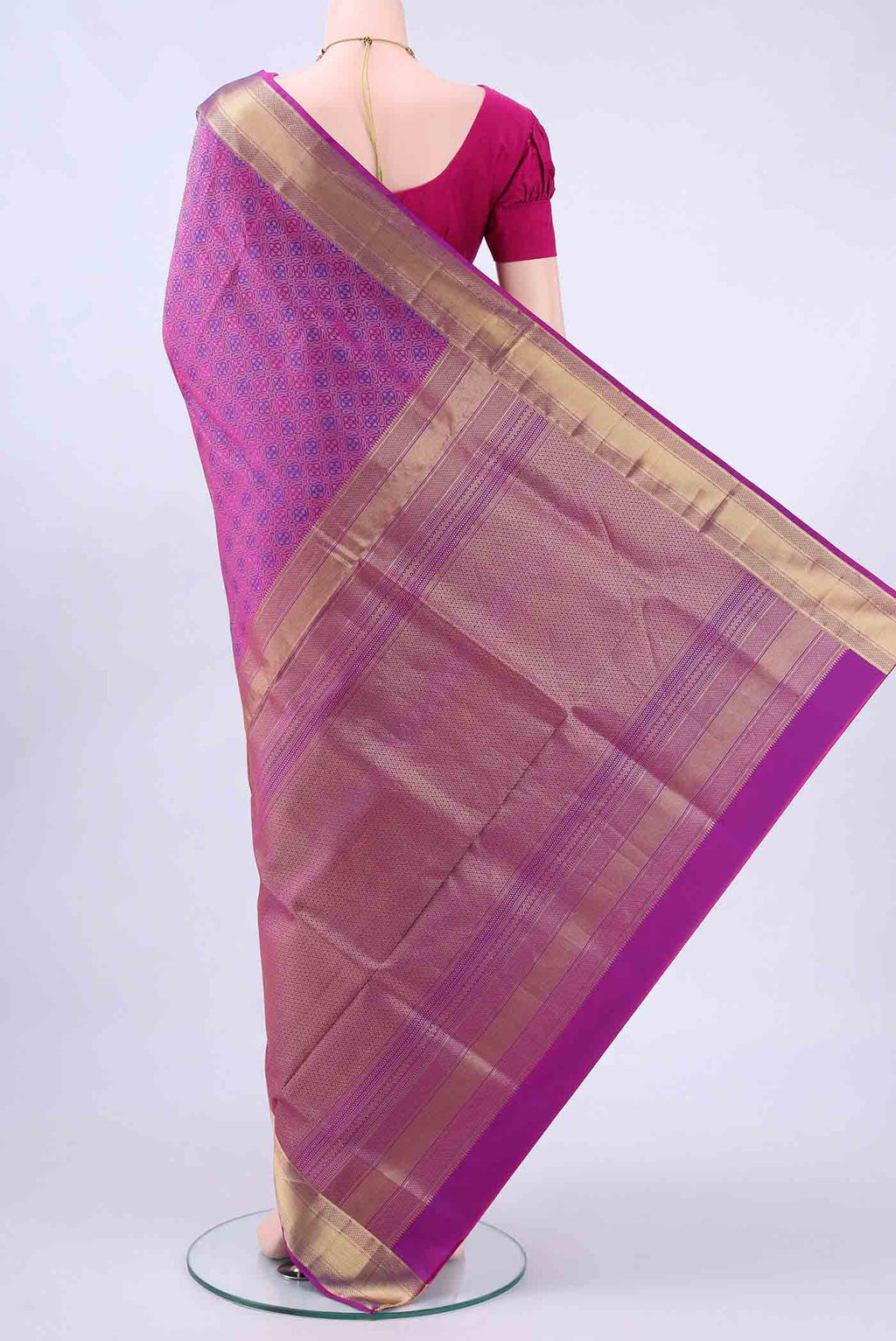 pallu body