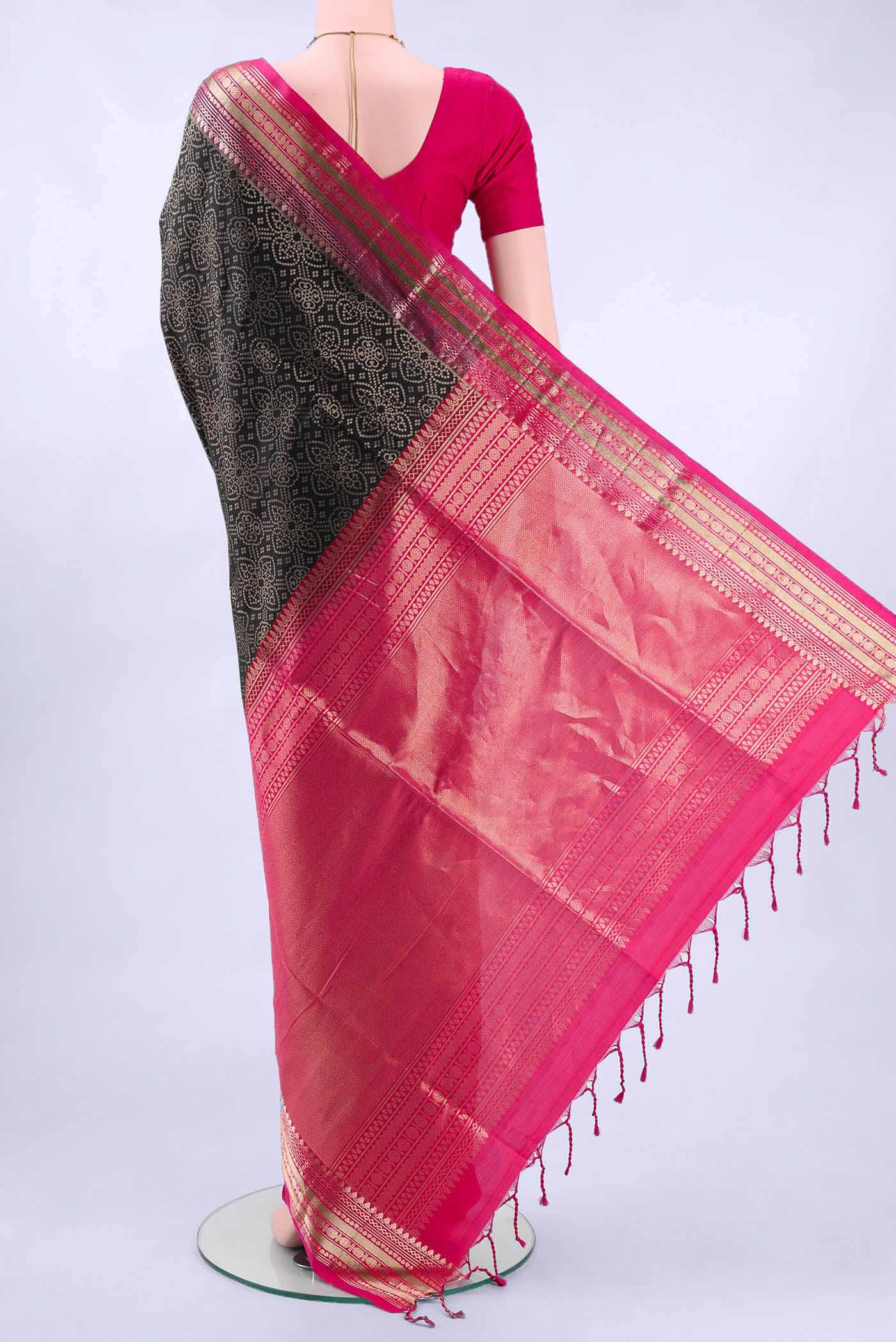 pallu body