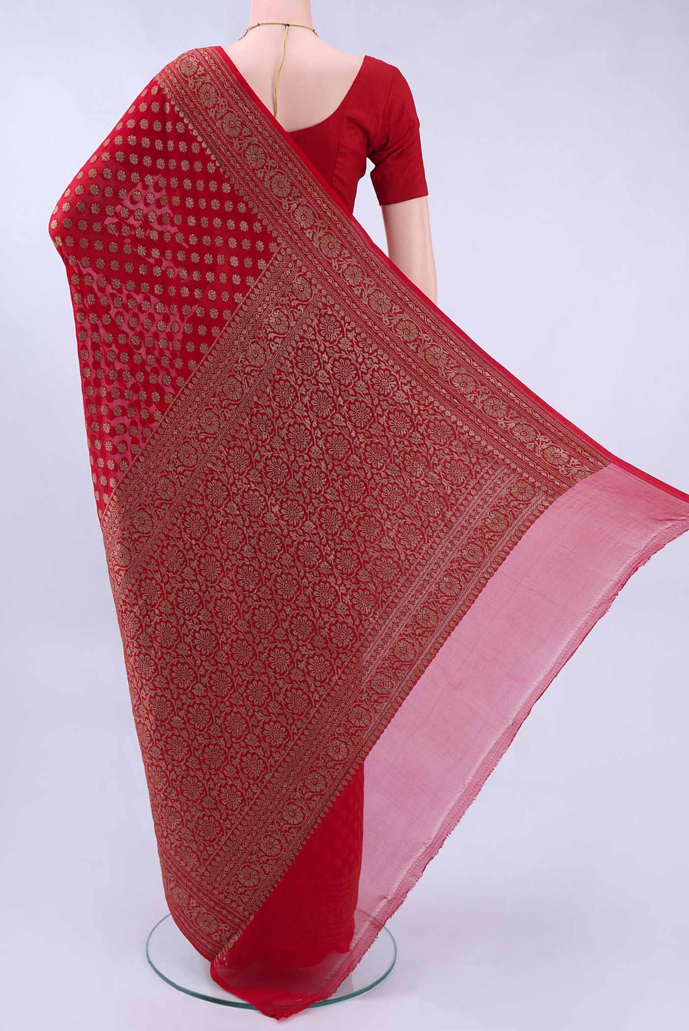 pallu body