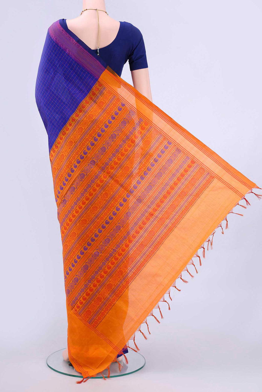 pallu body