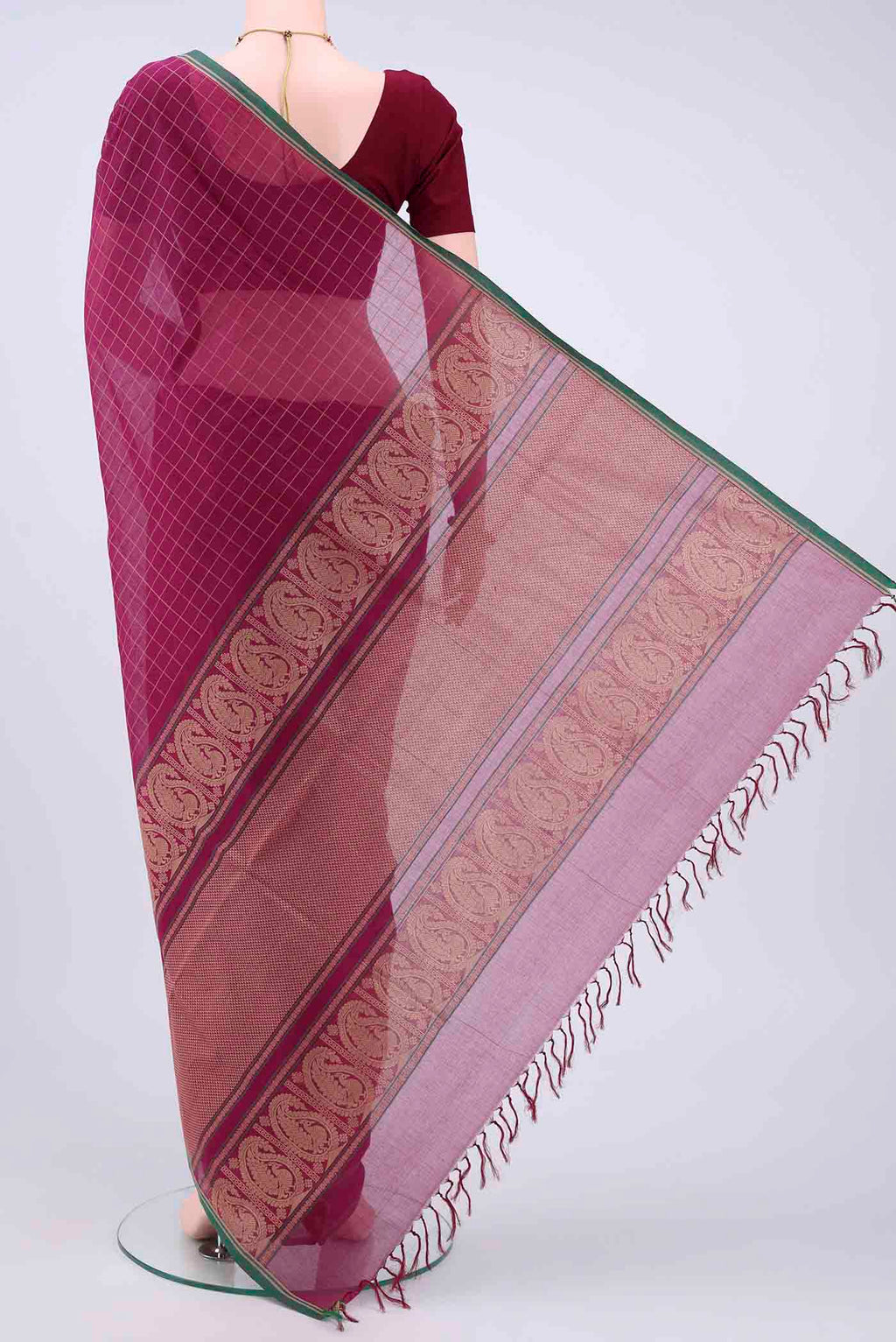 pallu body
