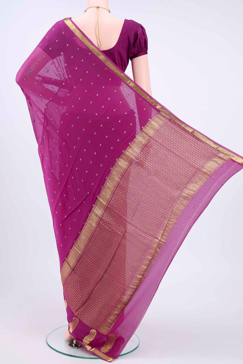 pallu body