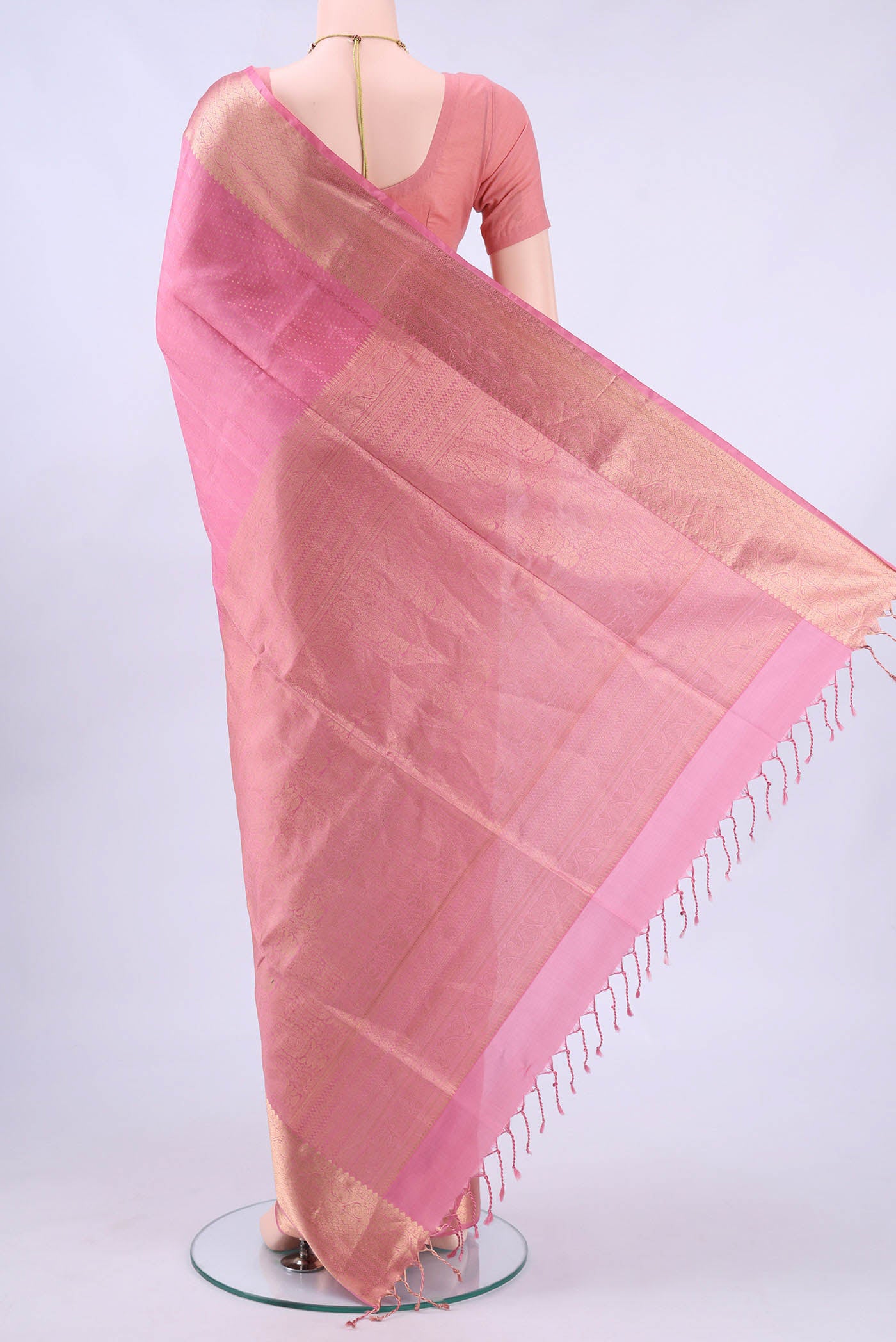 pallu body