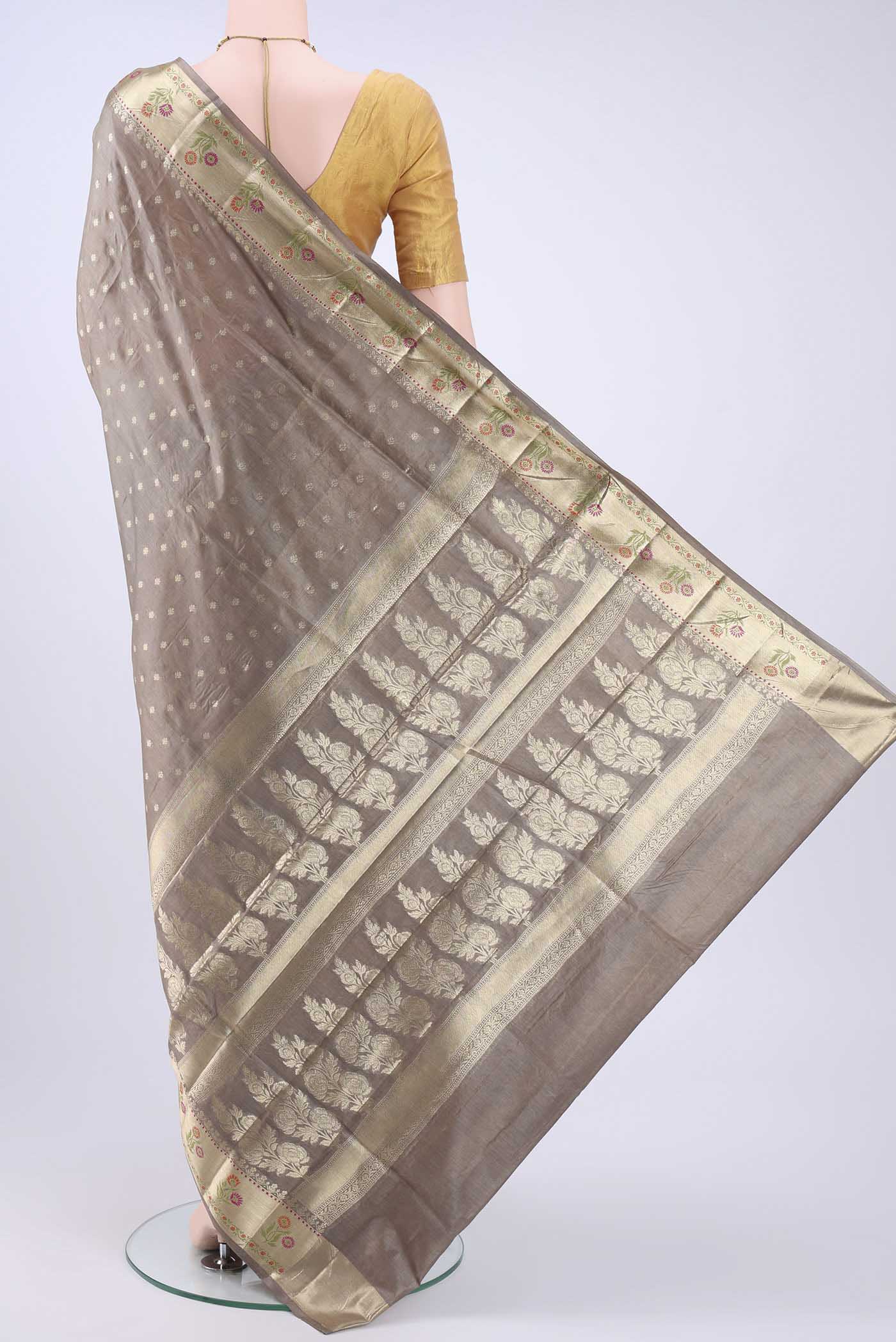 pallu body