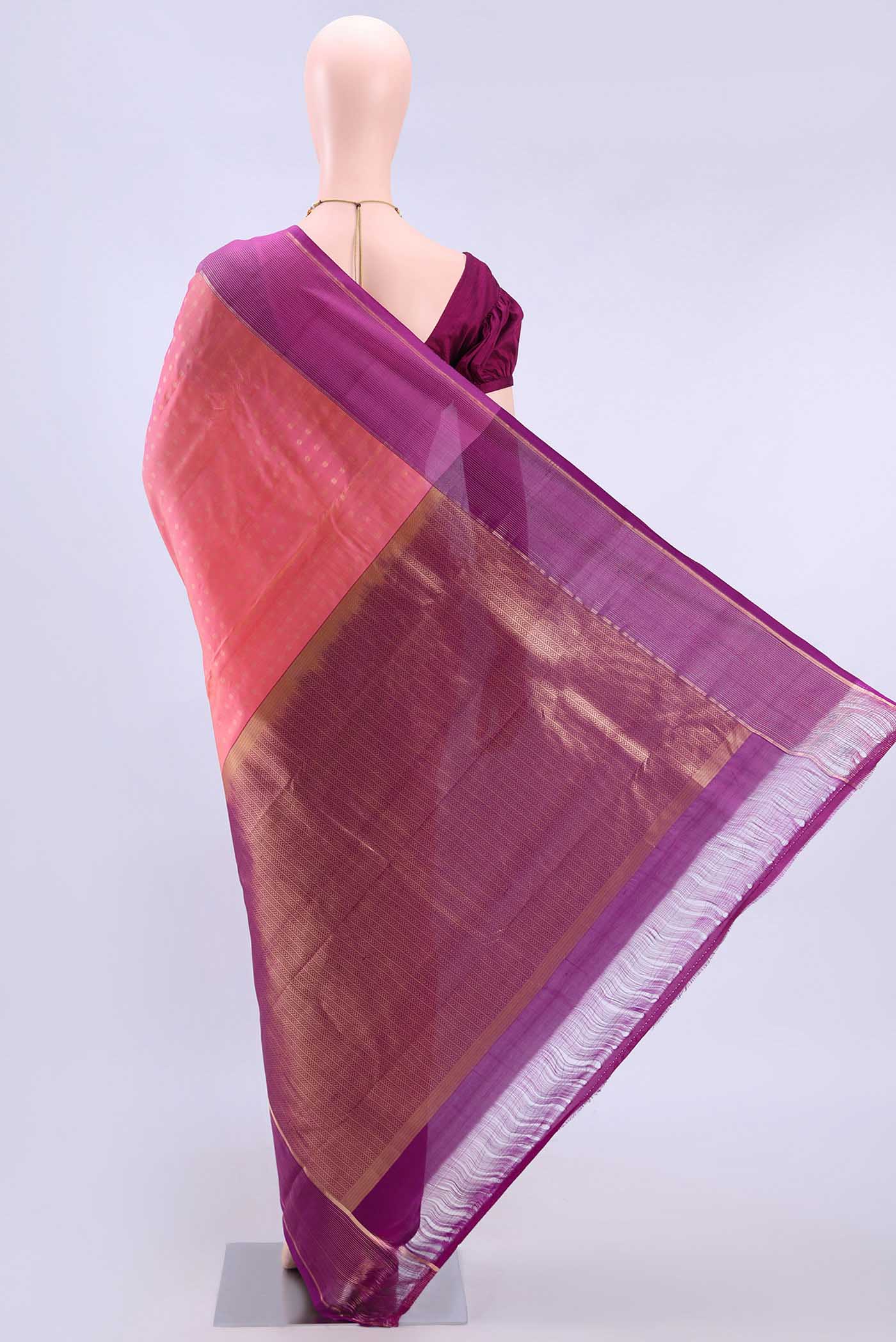 pallu body