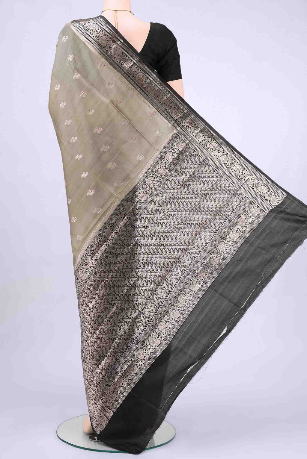 pallu body