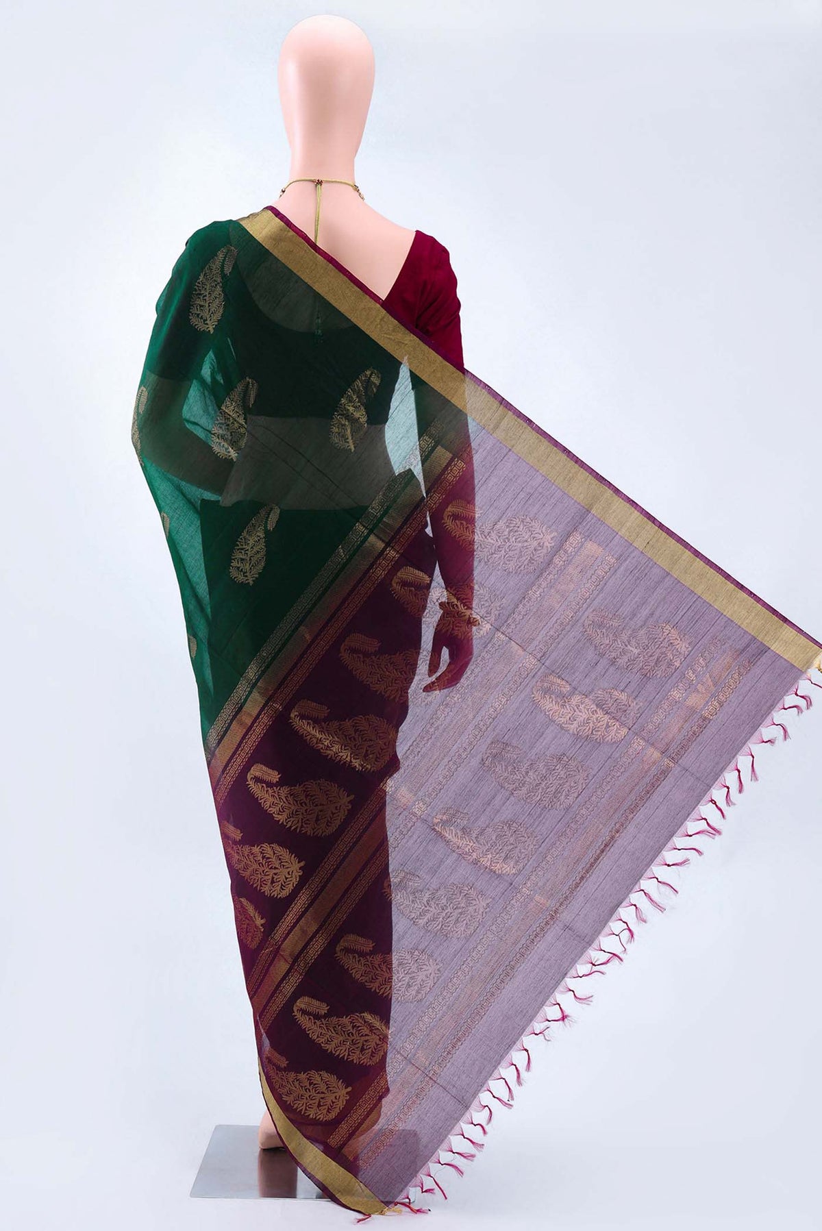 pallu body