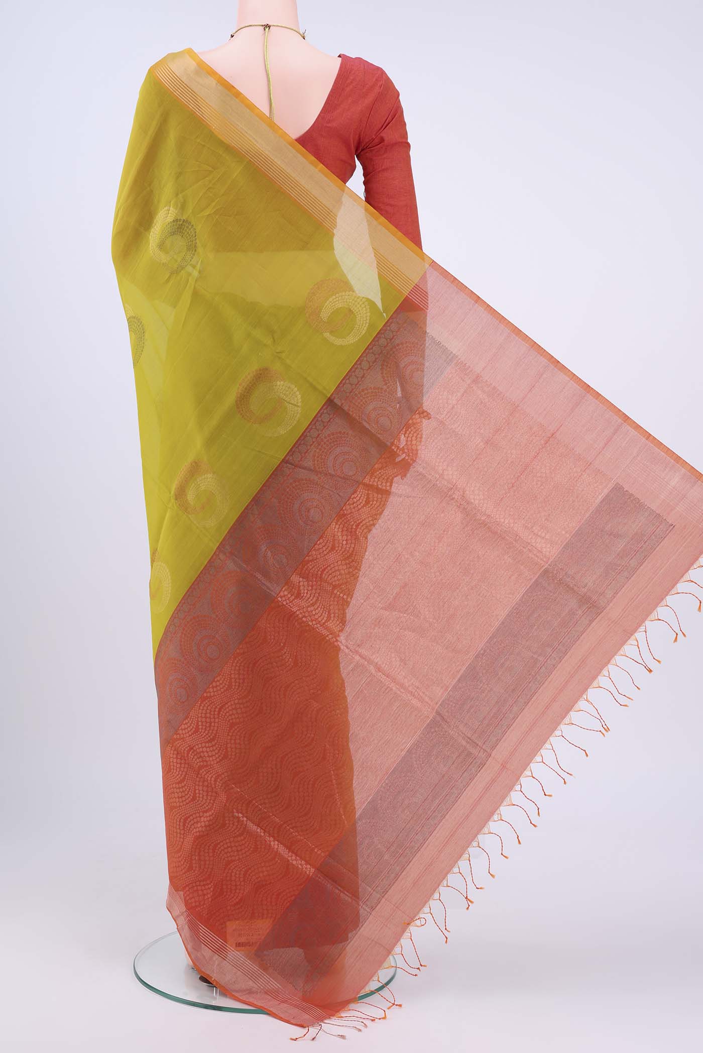 pallu body