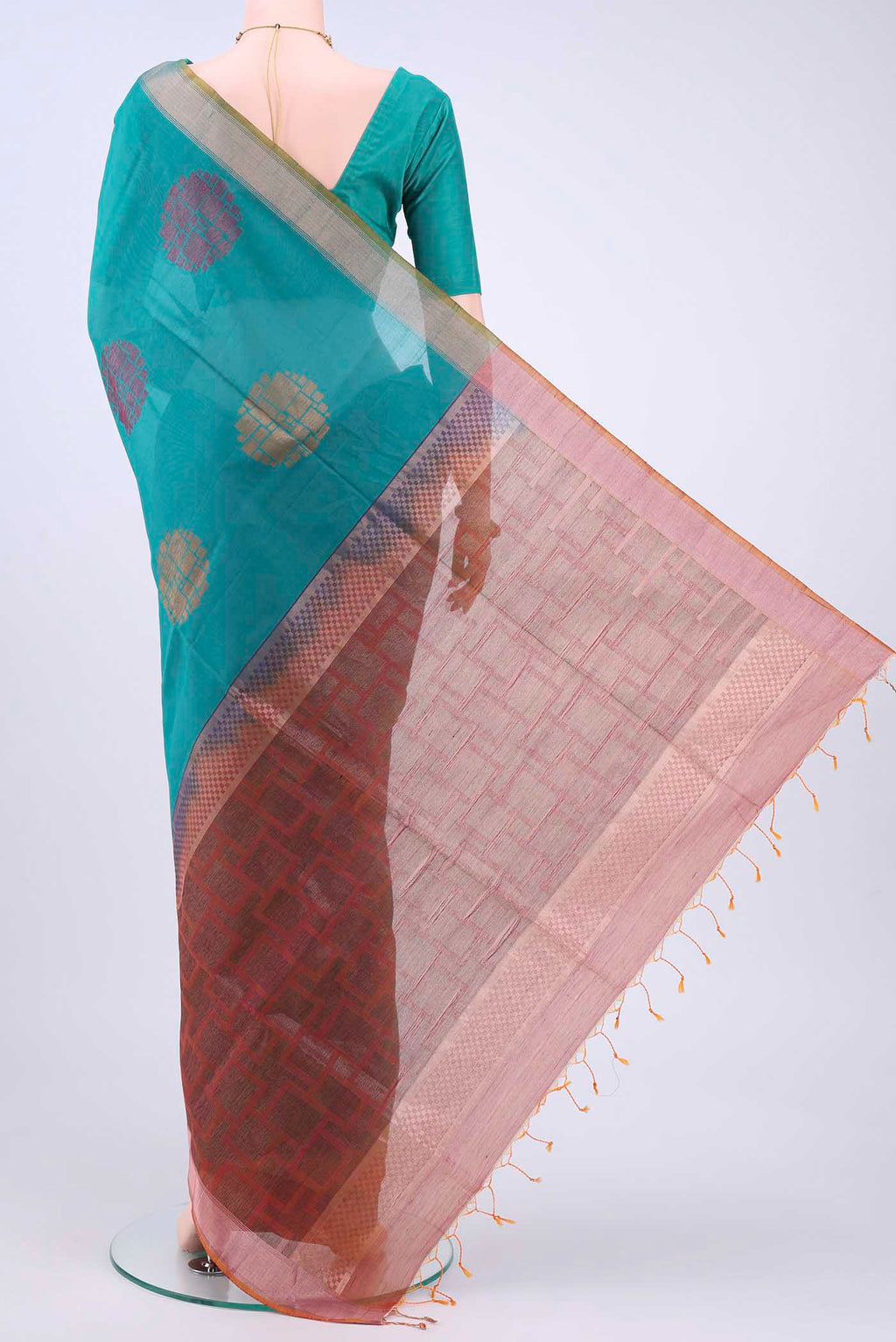 pallu body