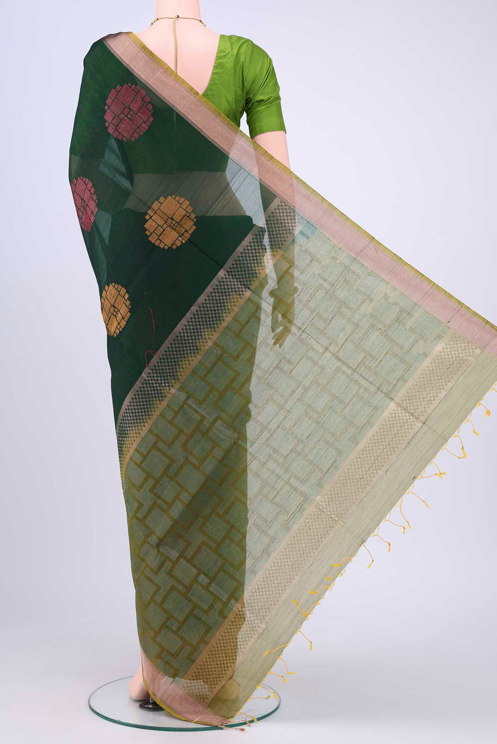 pallu body