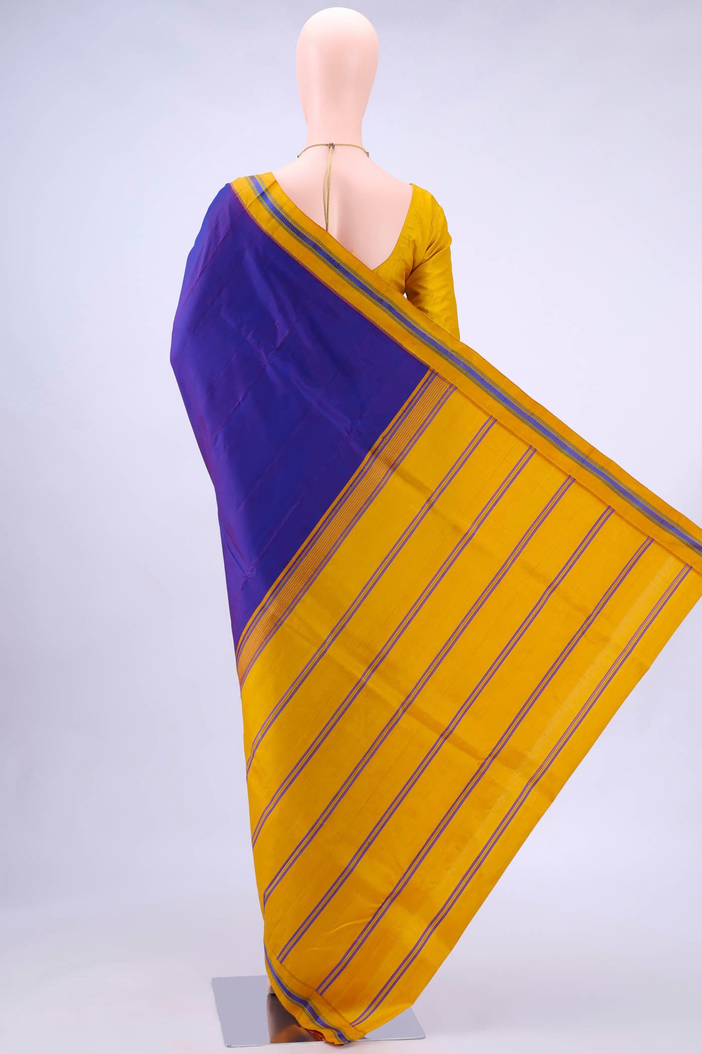 pallu body