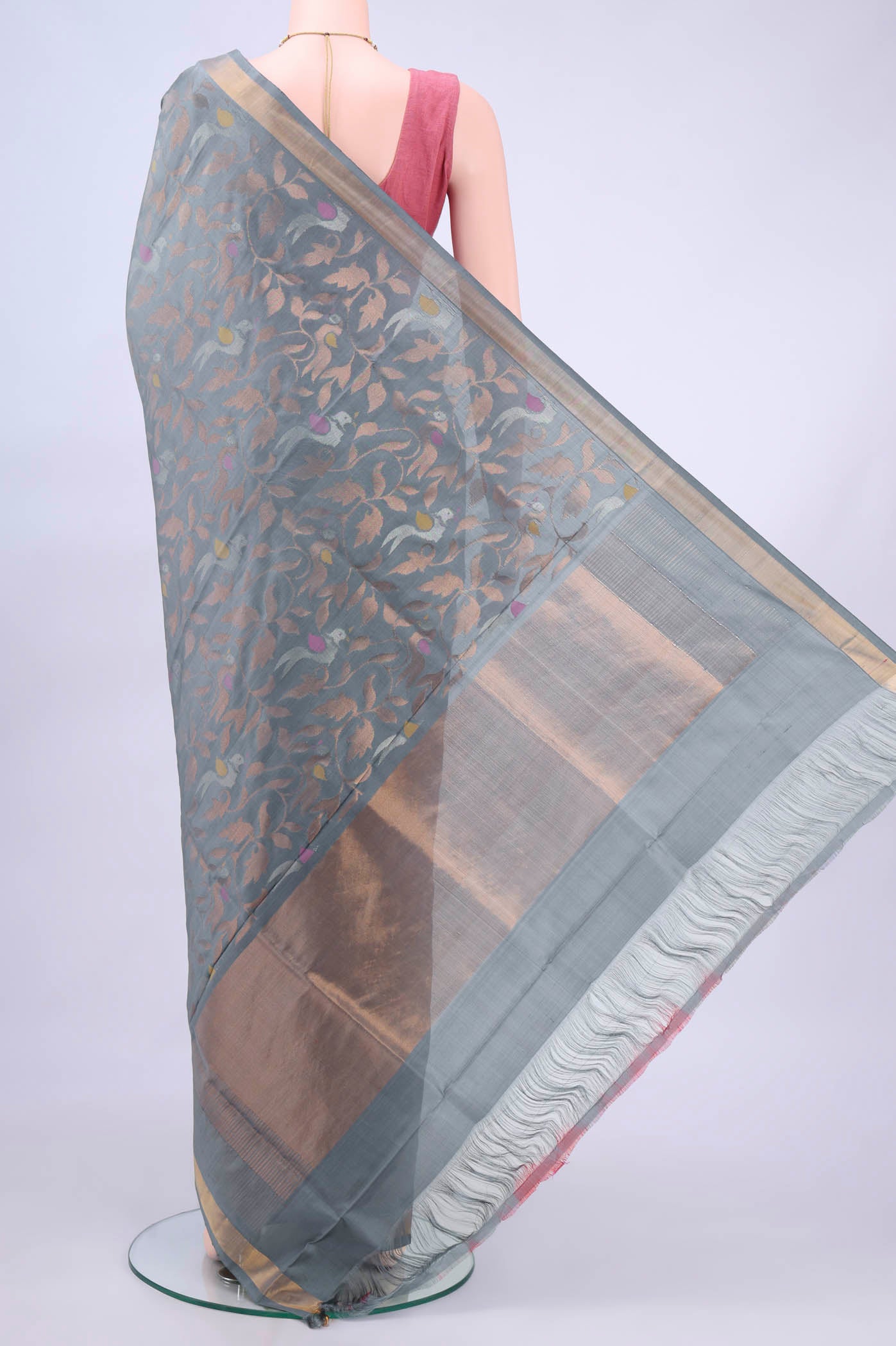 pallu body