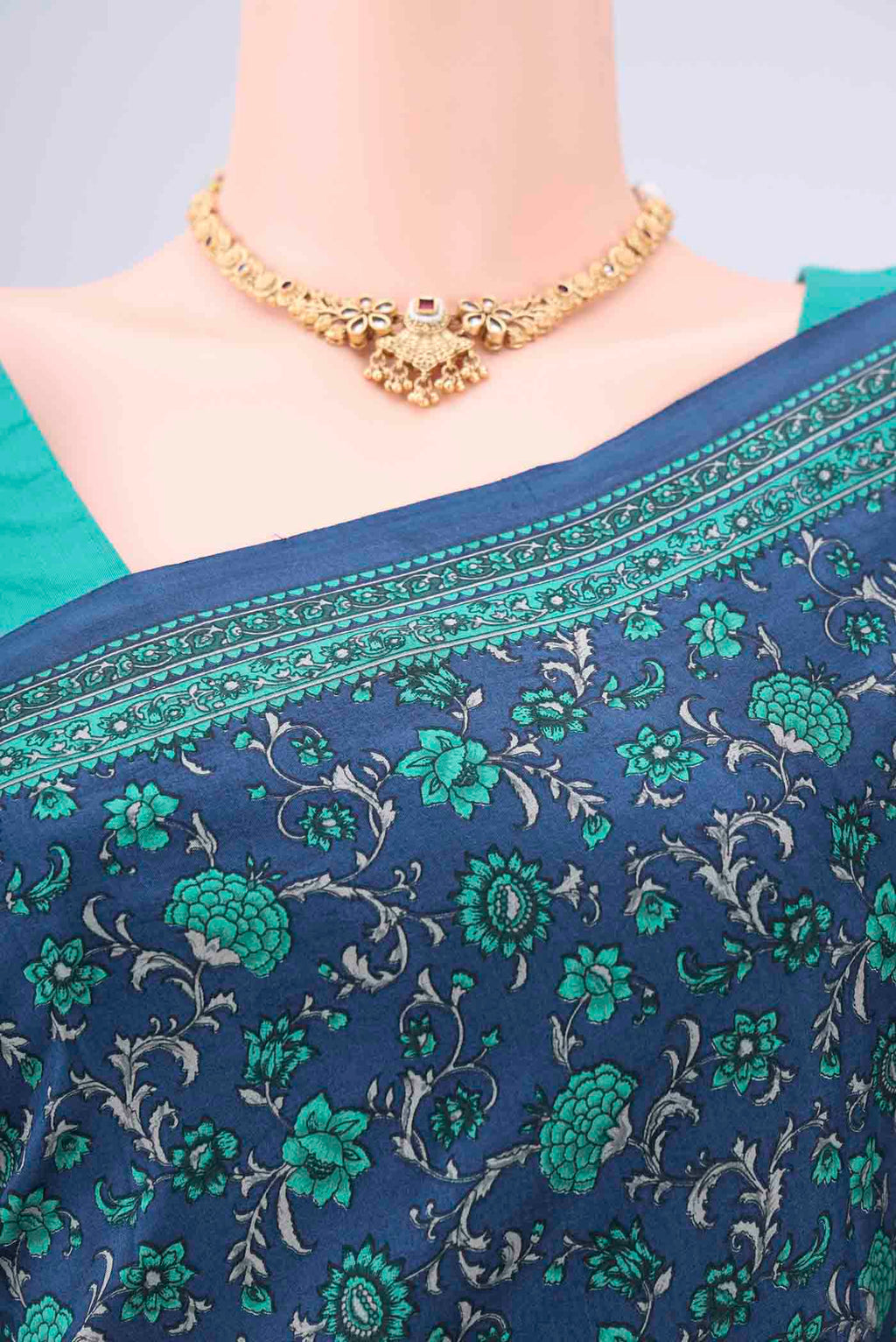 Border image of Navy Blue Printed Silk Saree with Floral Print on the body and Printed Border. 