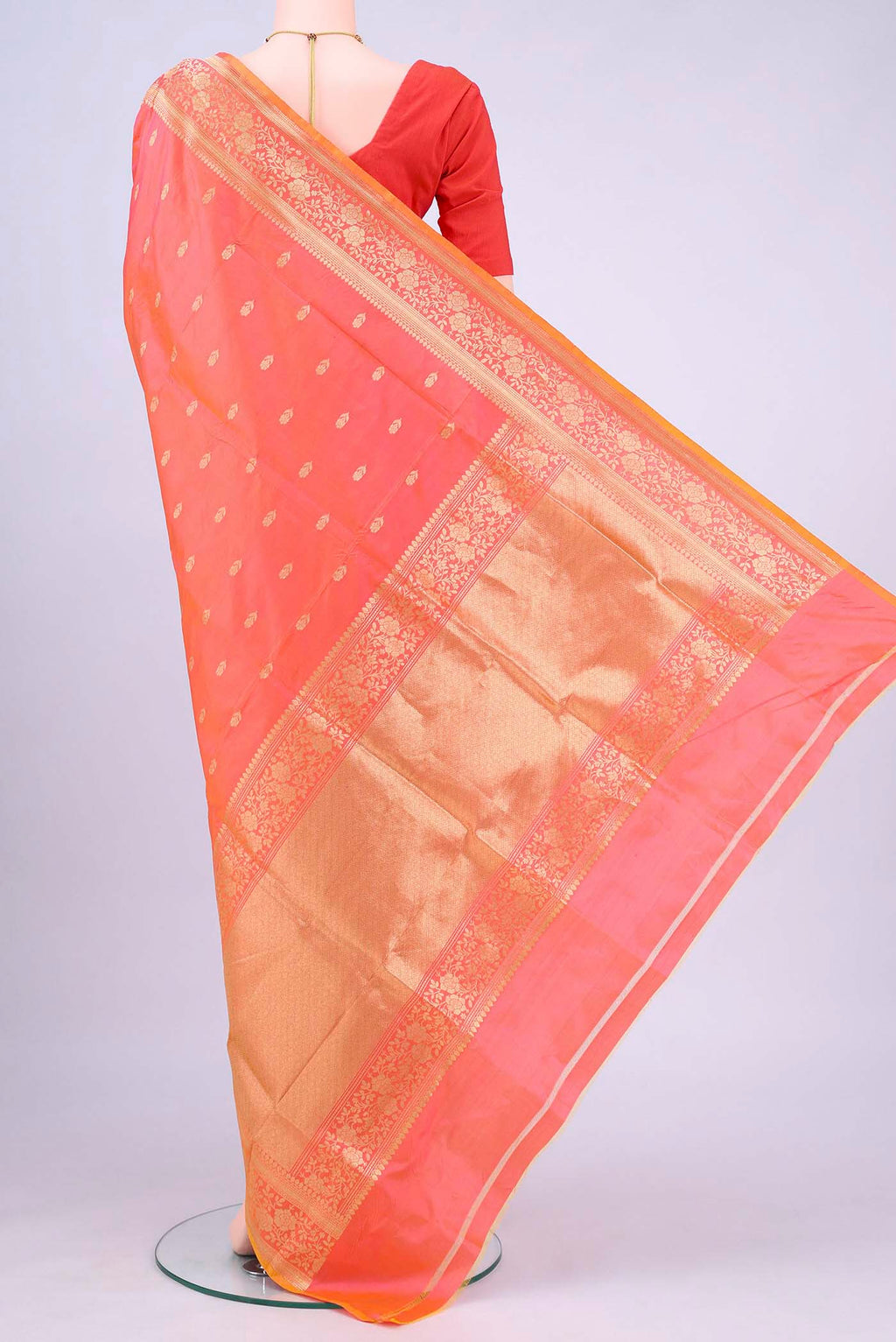 pallu body