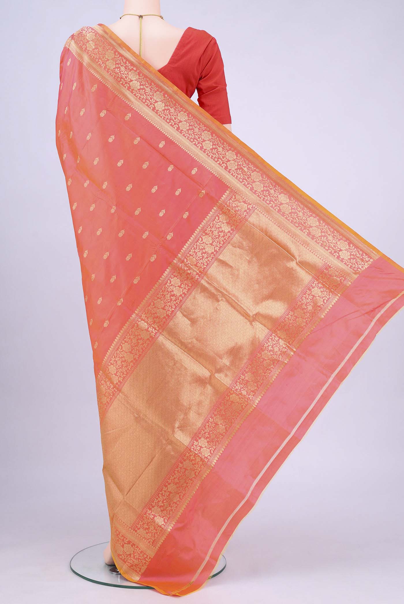 pallu body