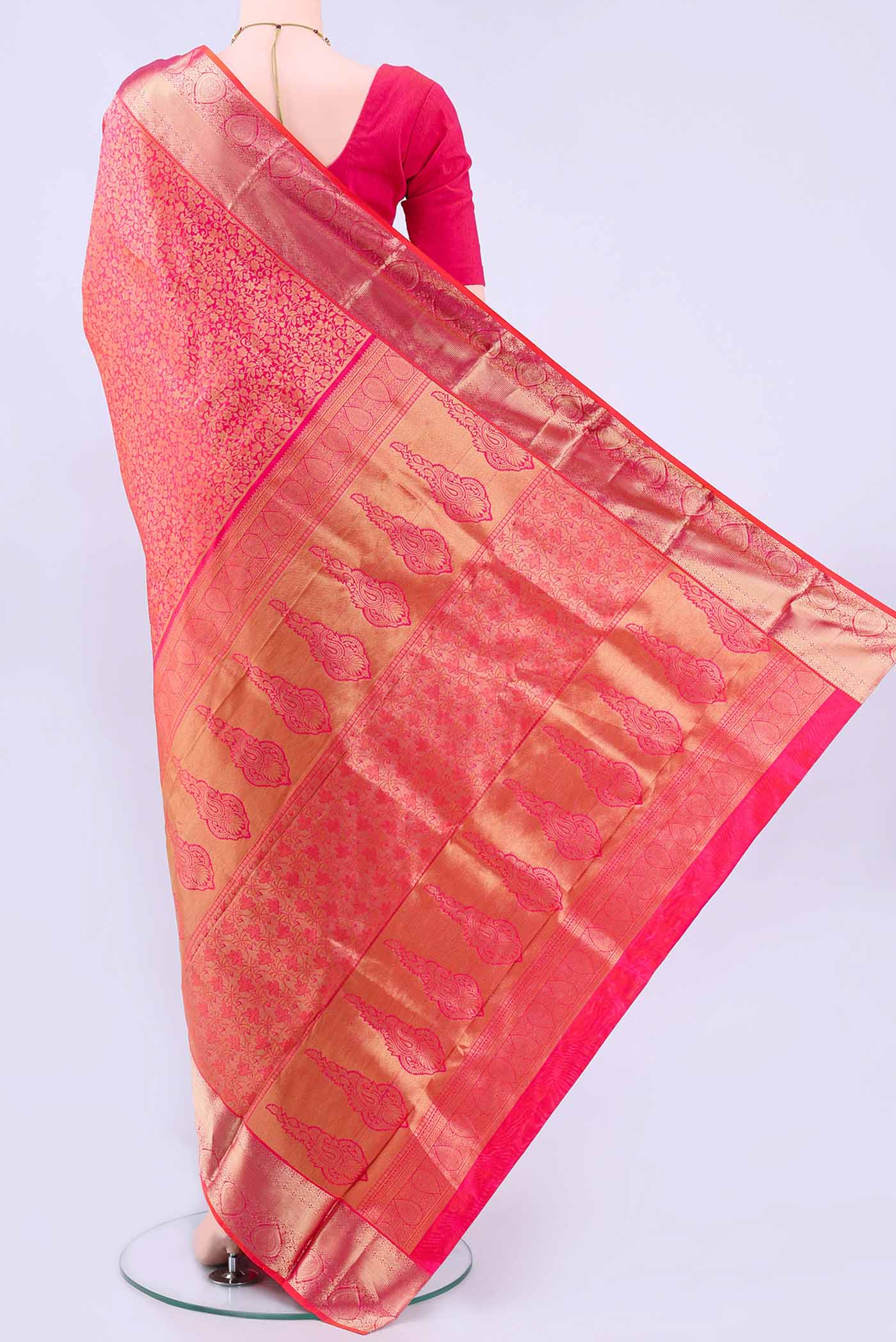 pallu body