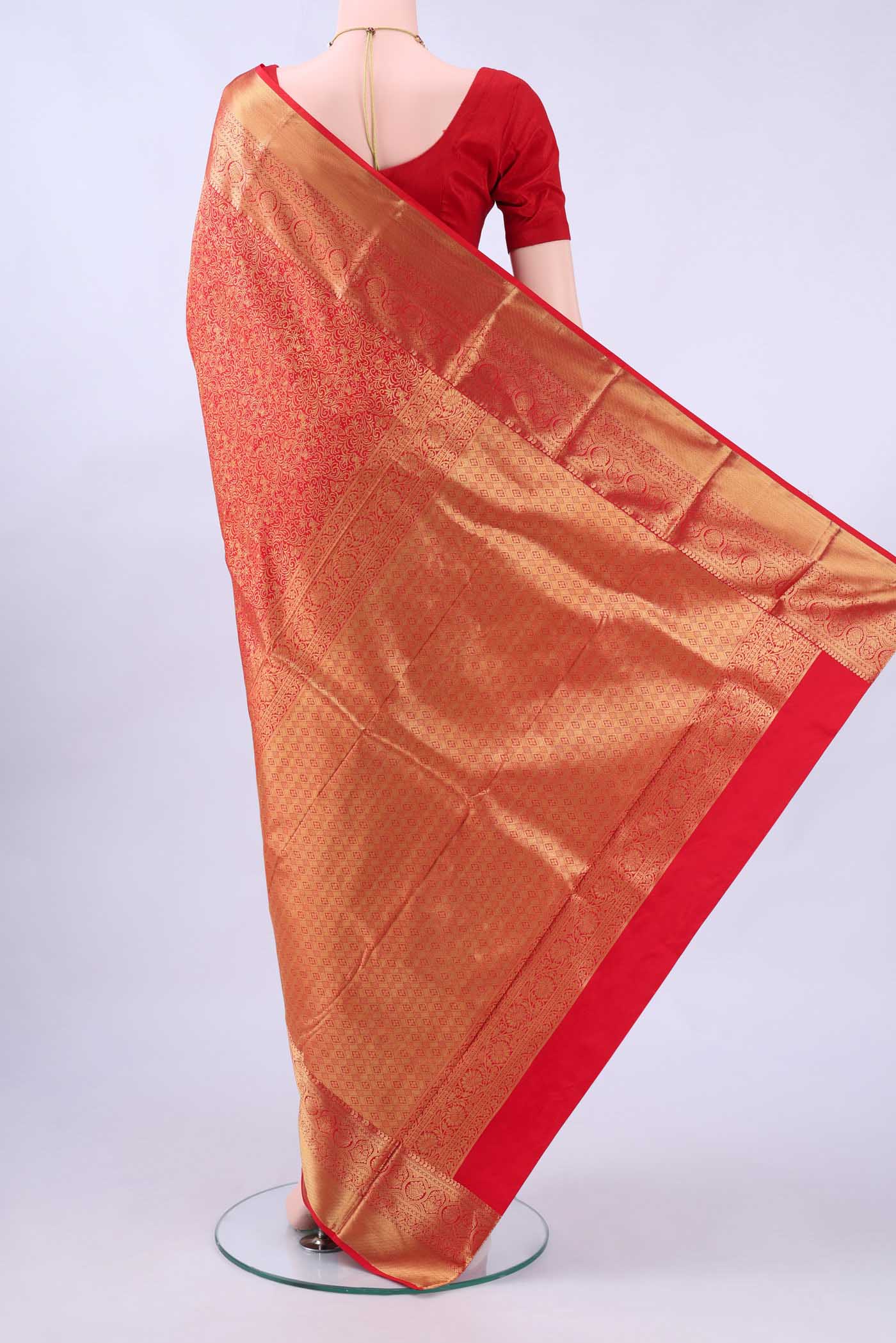 pallu body