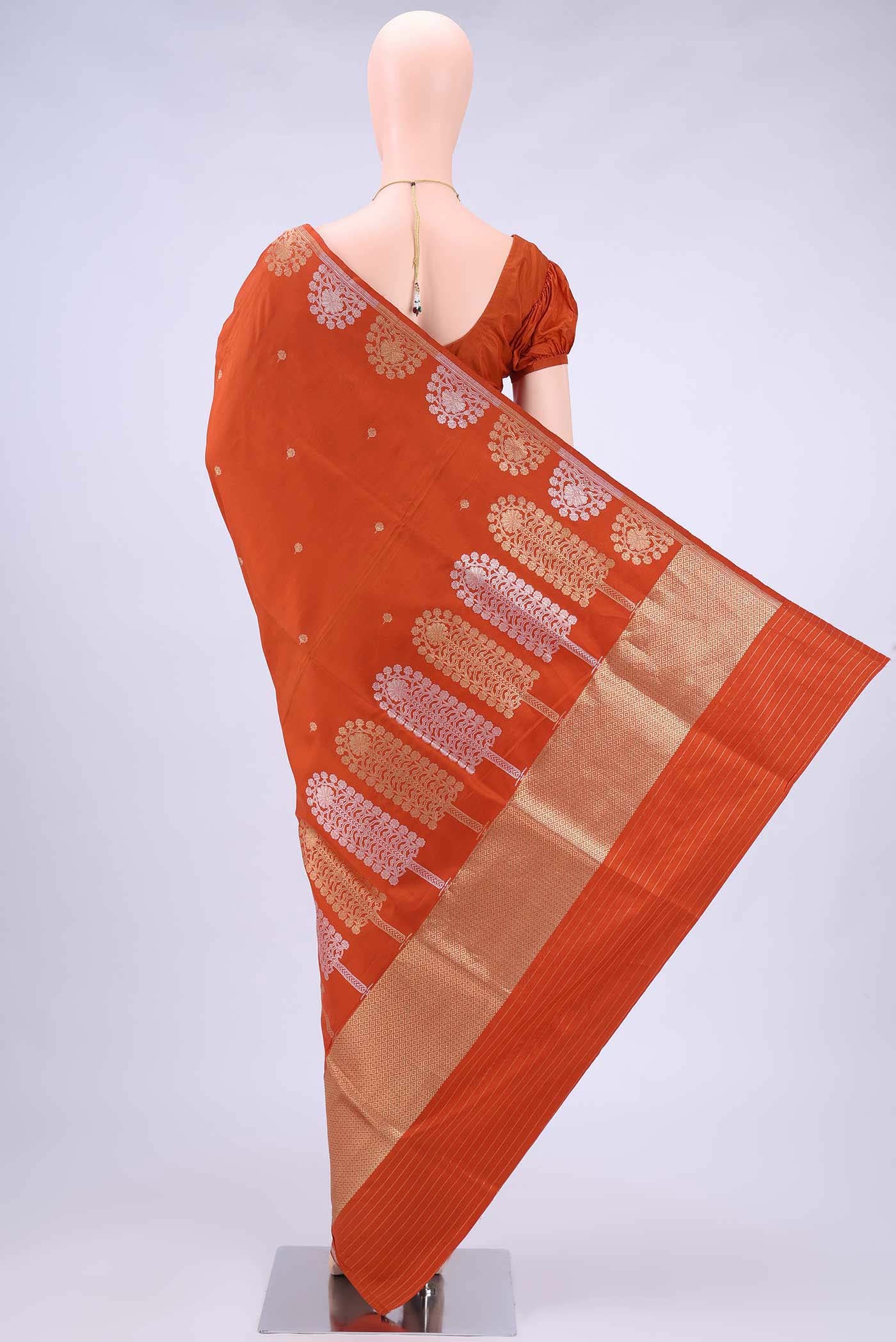 pallu body