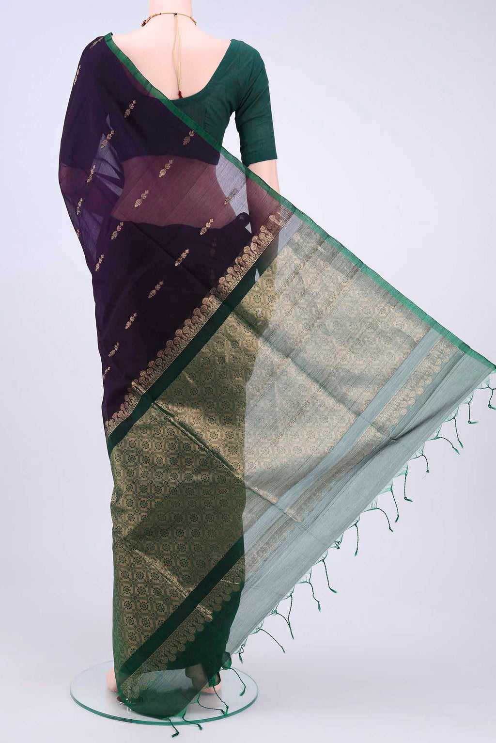 pallu body
