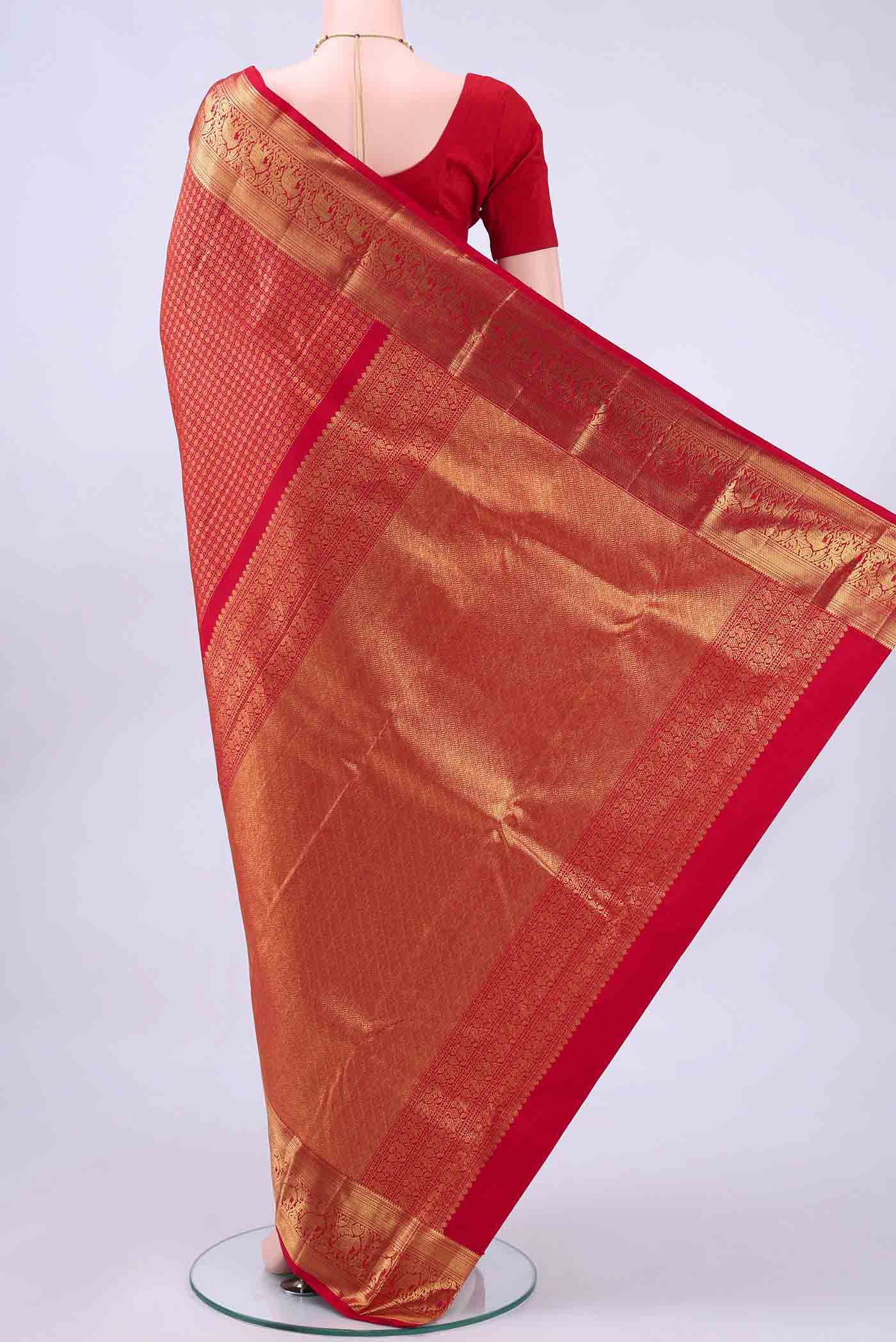 pallu body