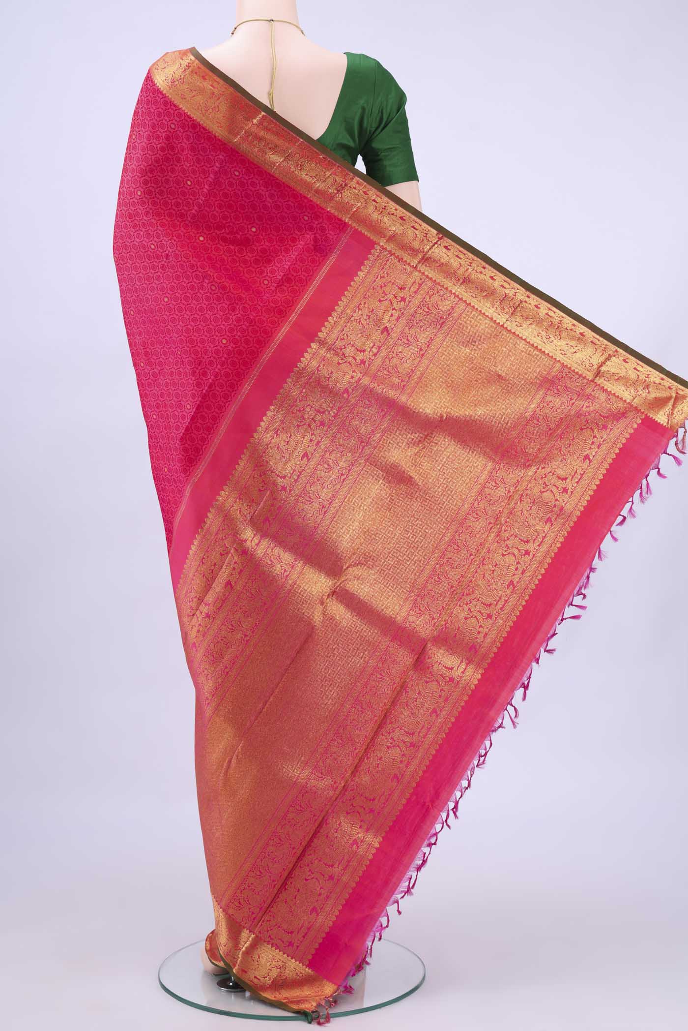 pallu body