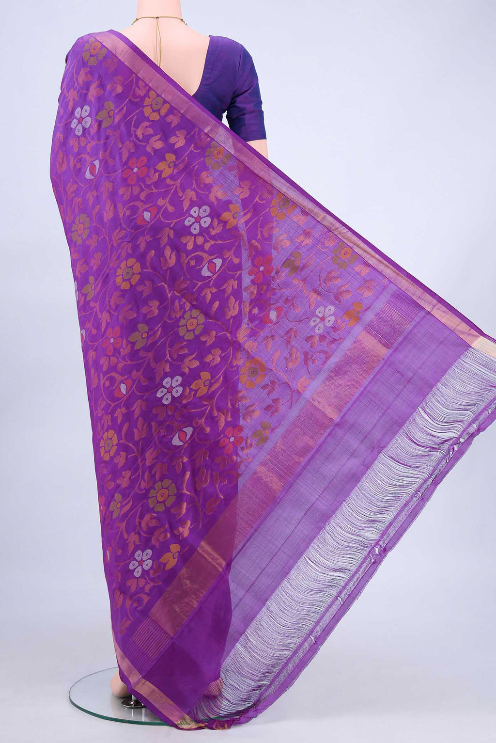 pallu body