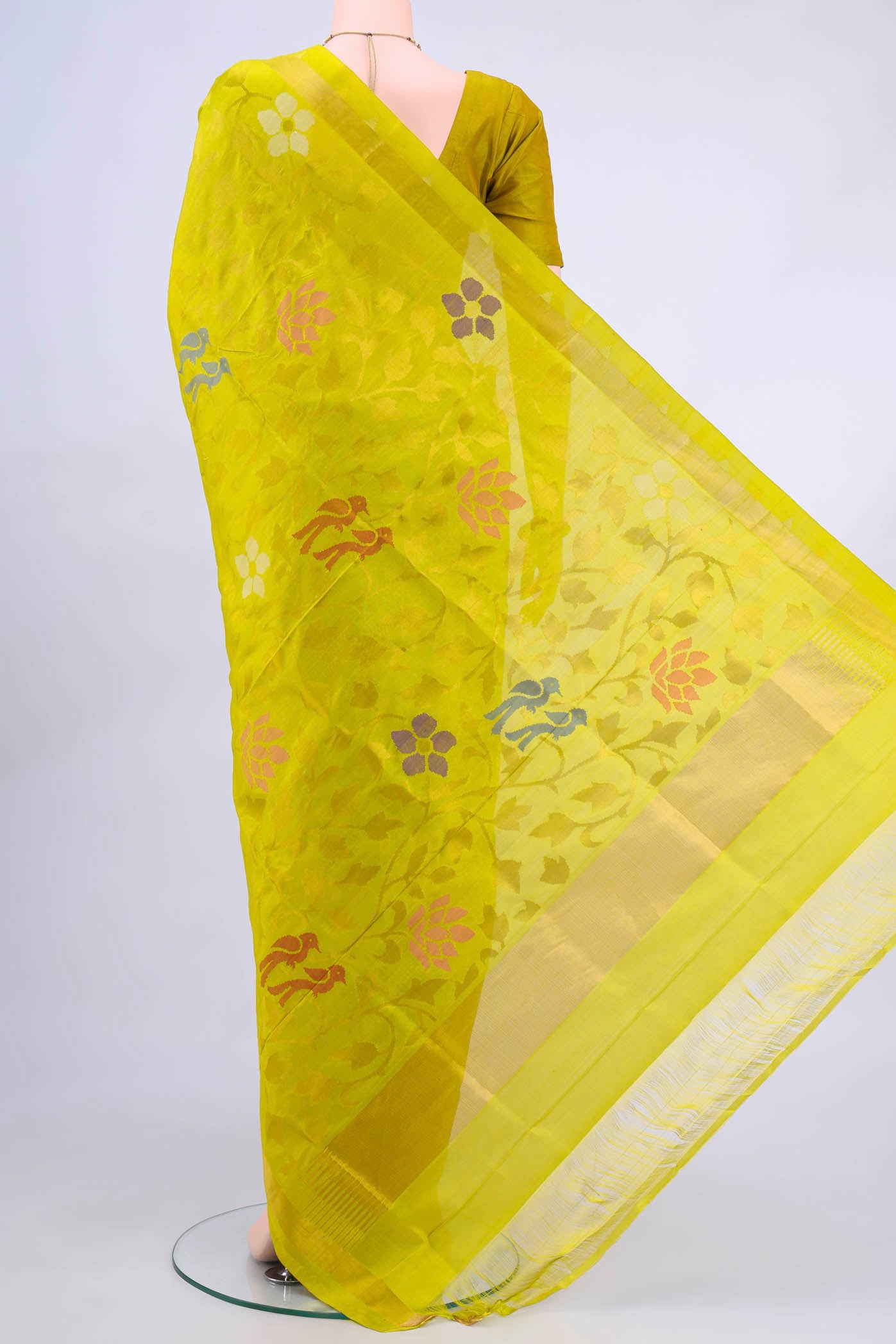 pallu body