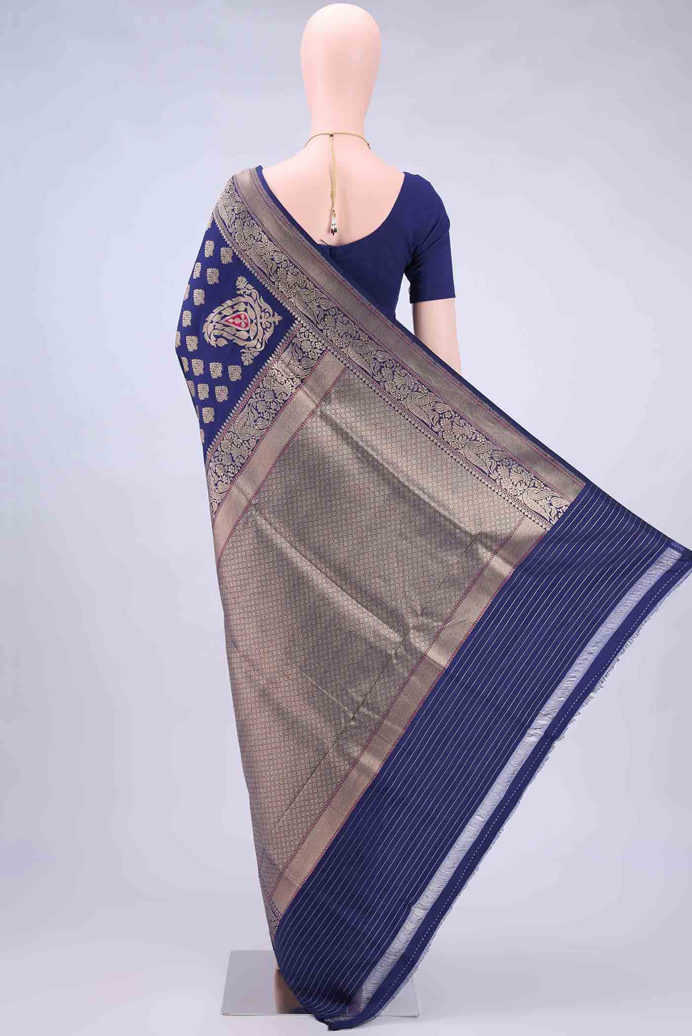 pallu body