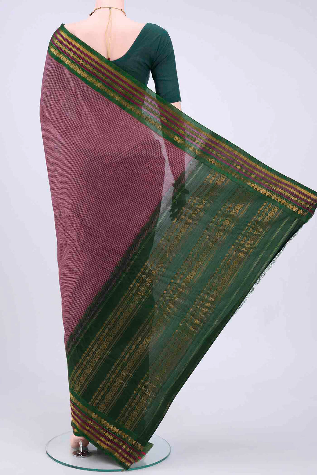 pallu body