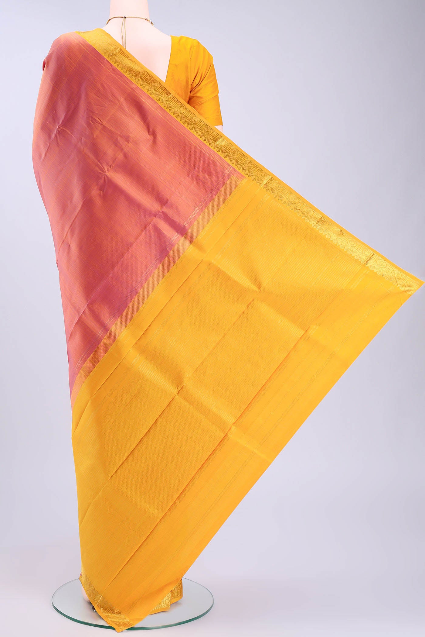 pallu body